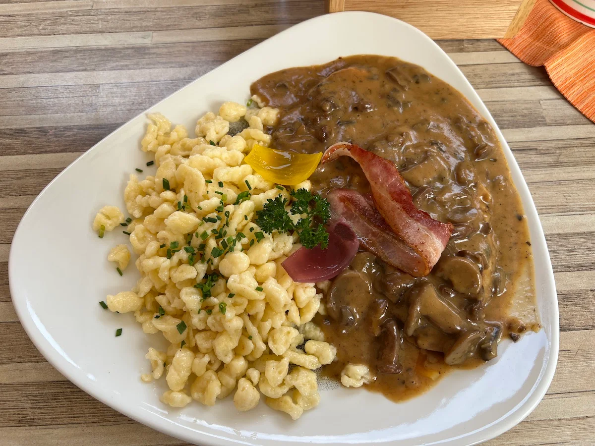 Jägerschnitzel Mit Butterspätzle