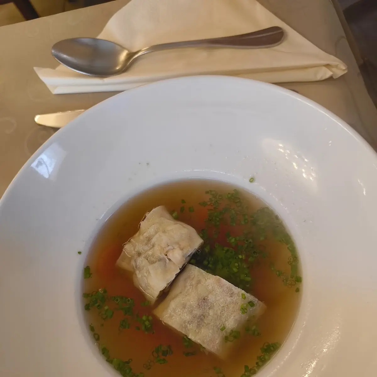 Rindssuppe Mit Grammelstrudel