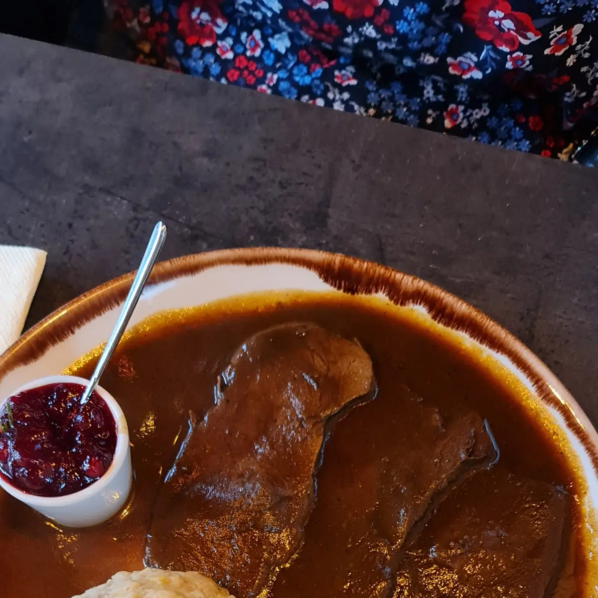 Hirschbraten Mit Knödl, Thomahan Gasthof