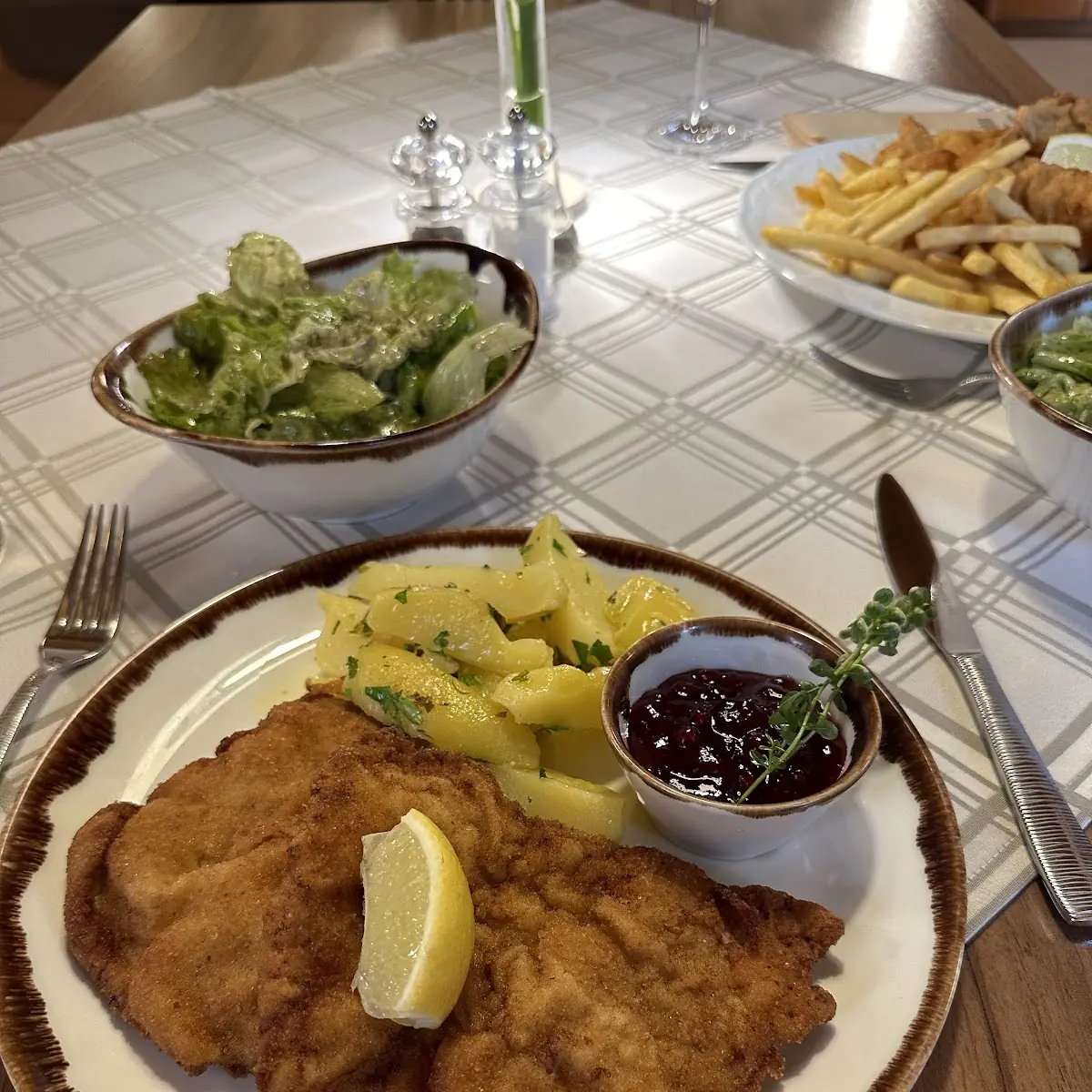 Wiener Schnitzel Von Der Pute Mit Pommes
