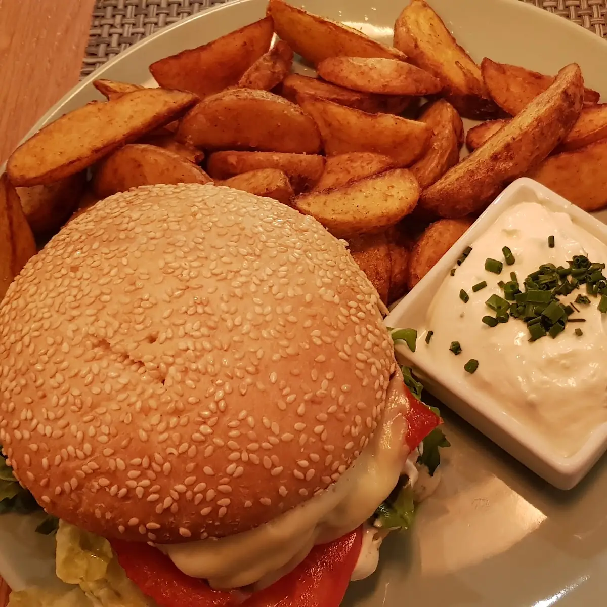 Veggieburger Und Wedges