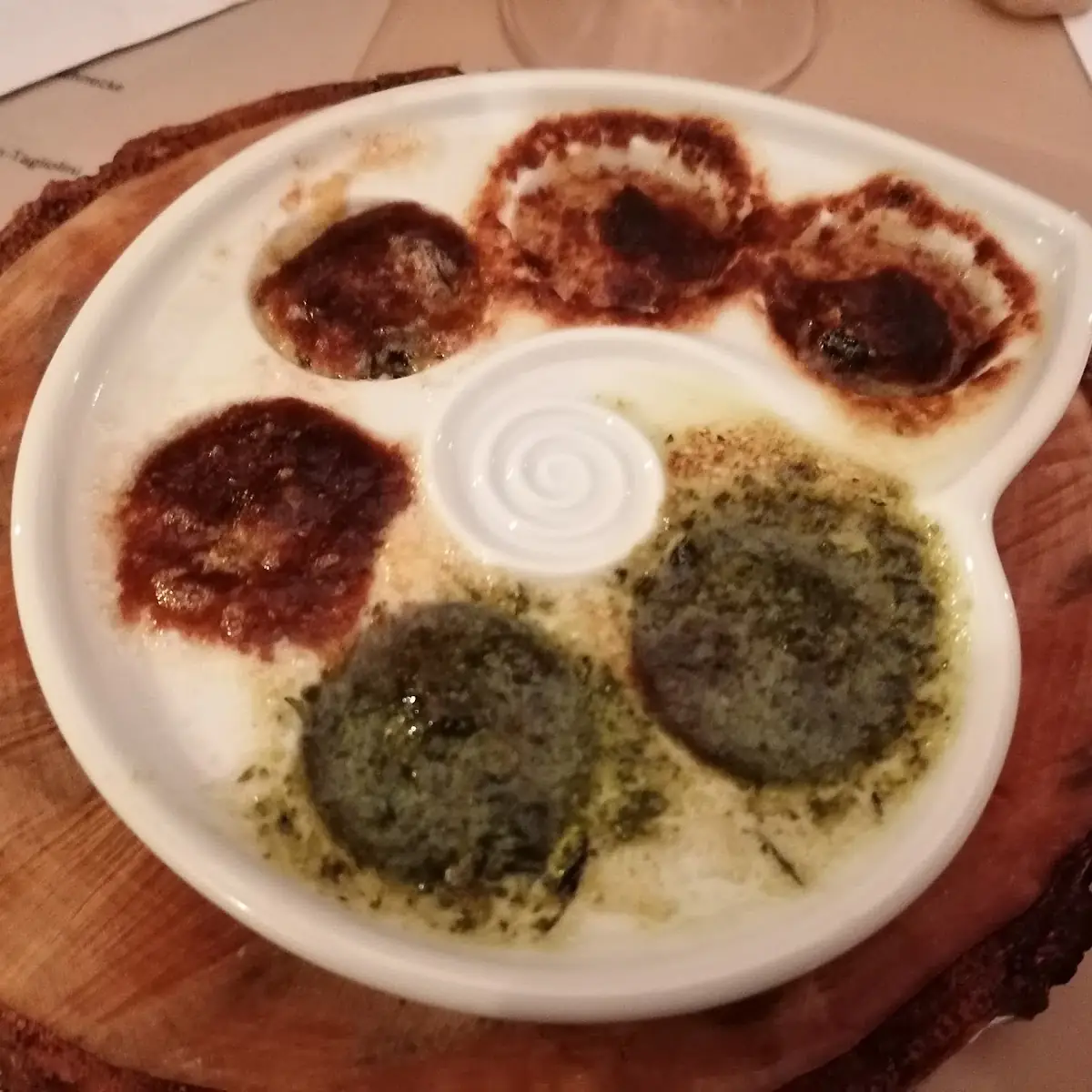 Schnecken Unterschiedlicher Kräuterbutter