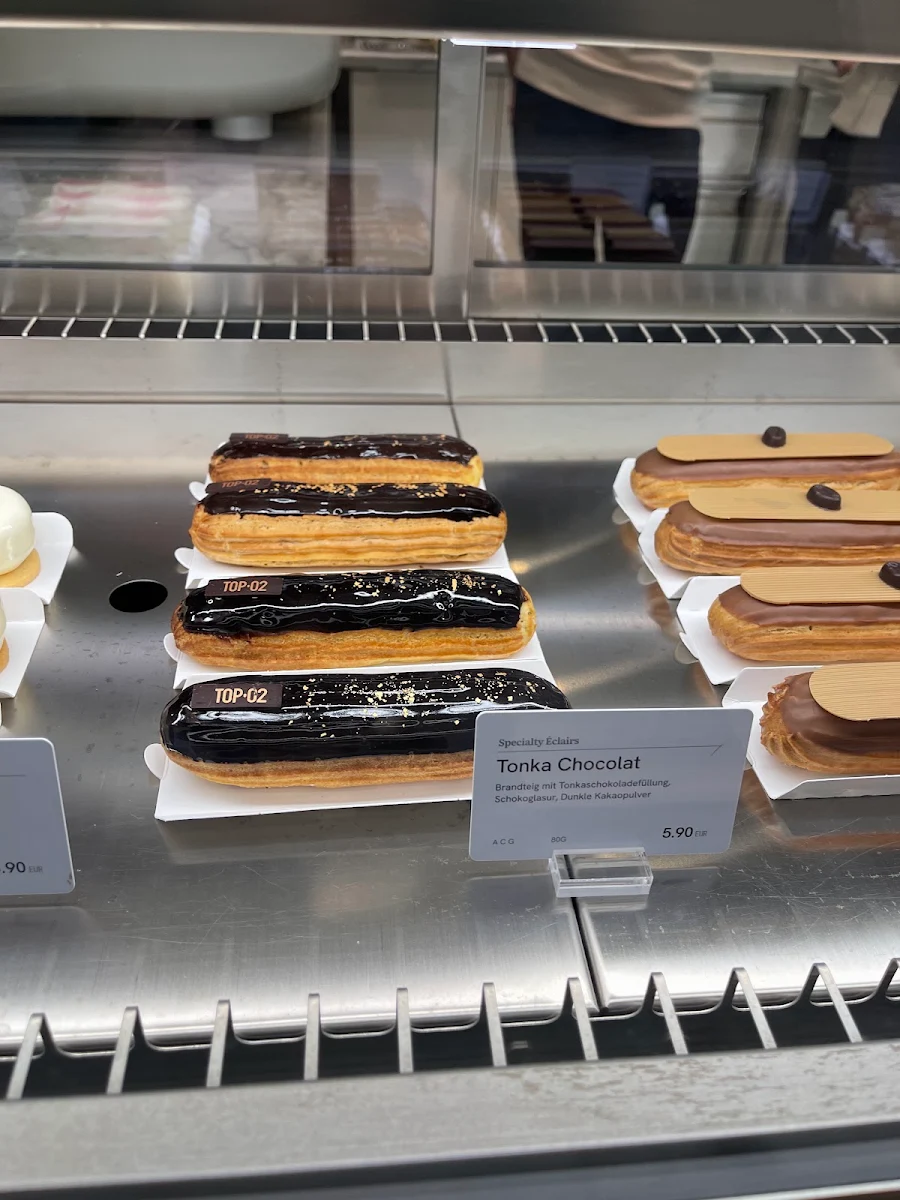 Raspberry Vanilla Éclair 100g