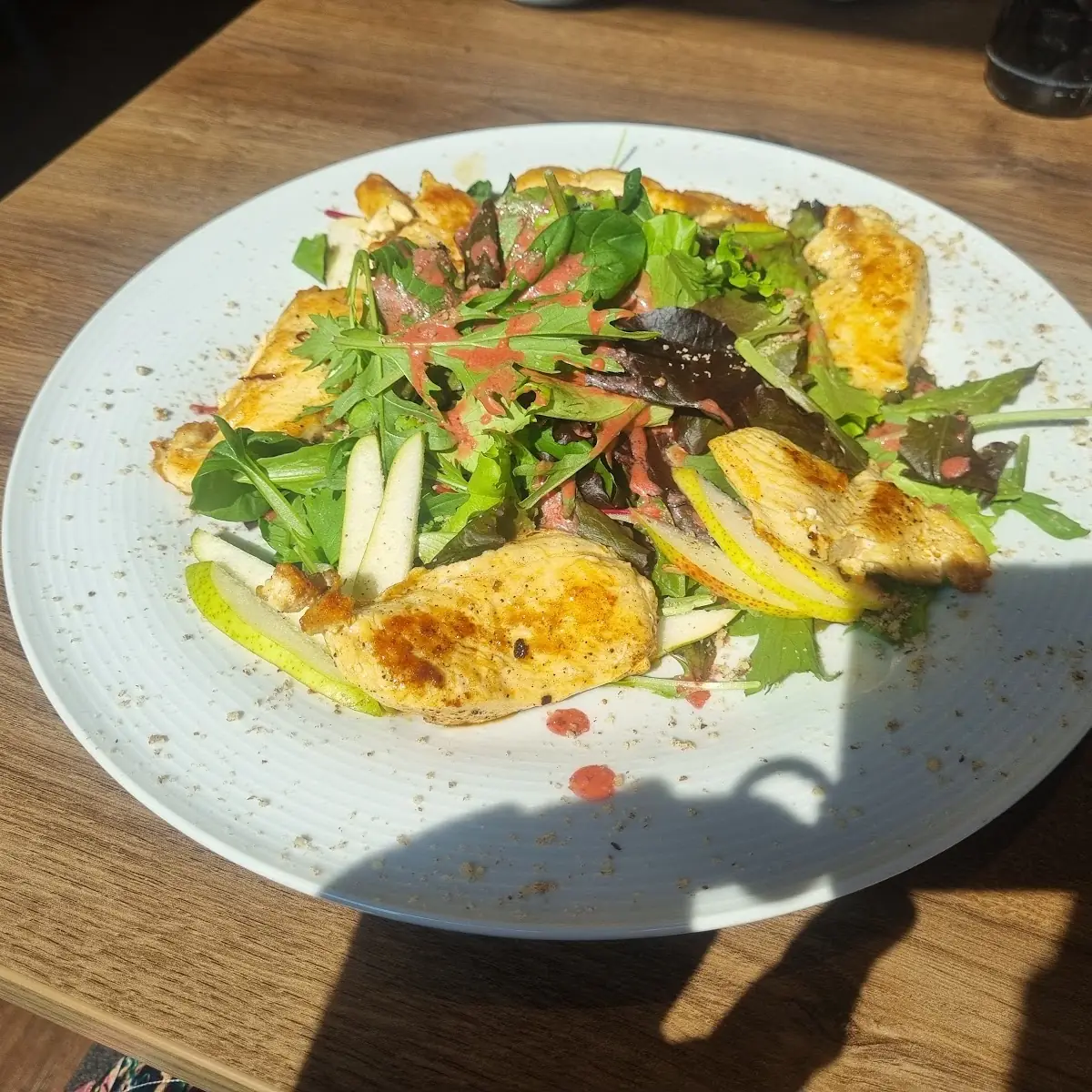 Salat Mit Gegrillten Hühnerstreifen