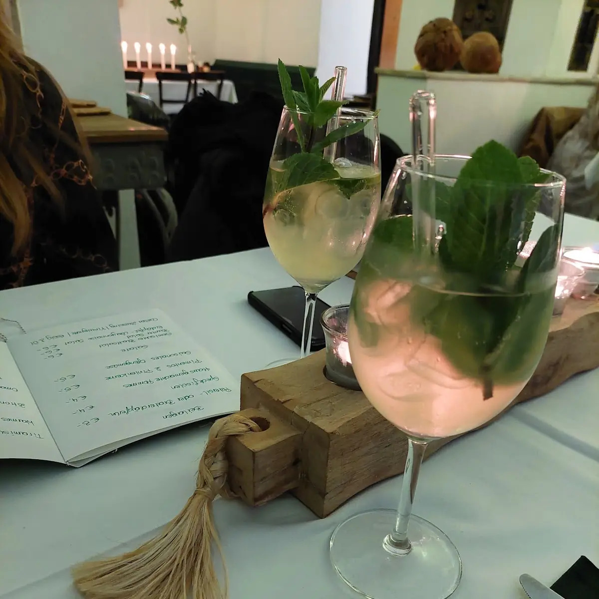 Hugo Mit Weiss Wein