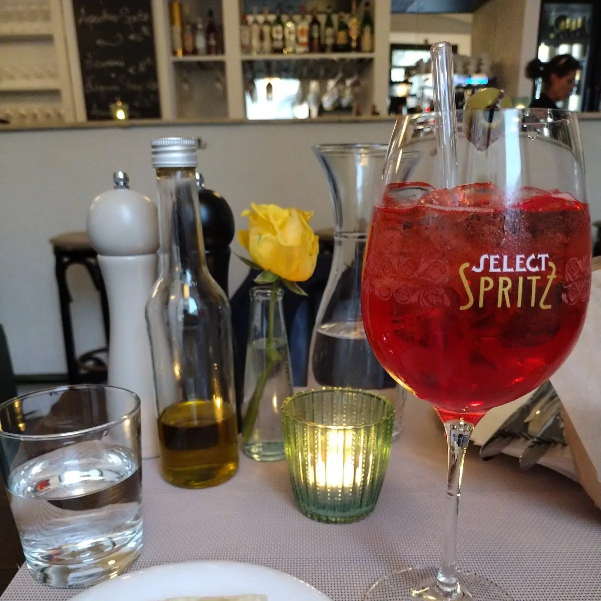 Select Spritz Con Stuzzichini Equilibrato E Buono