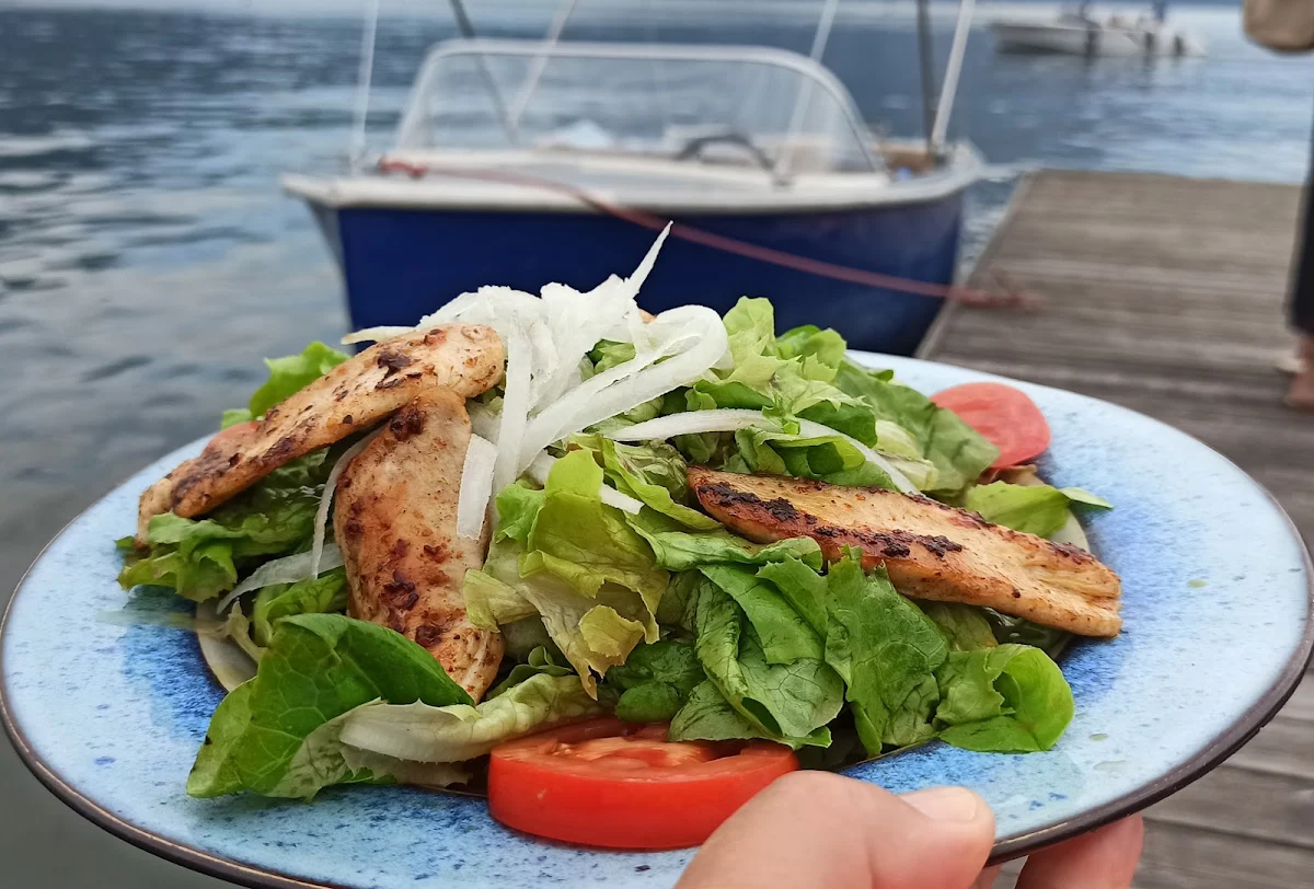 Salat Mit Hendlstreifen