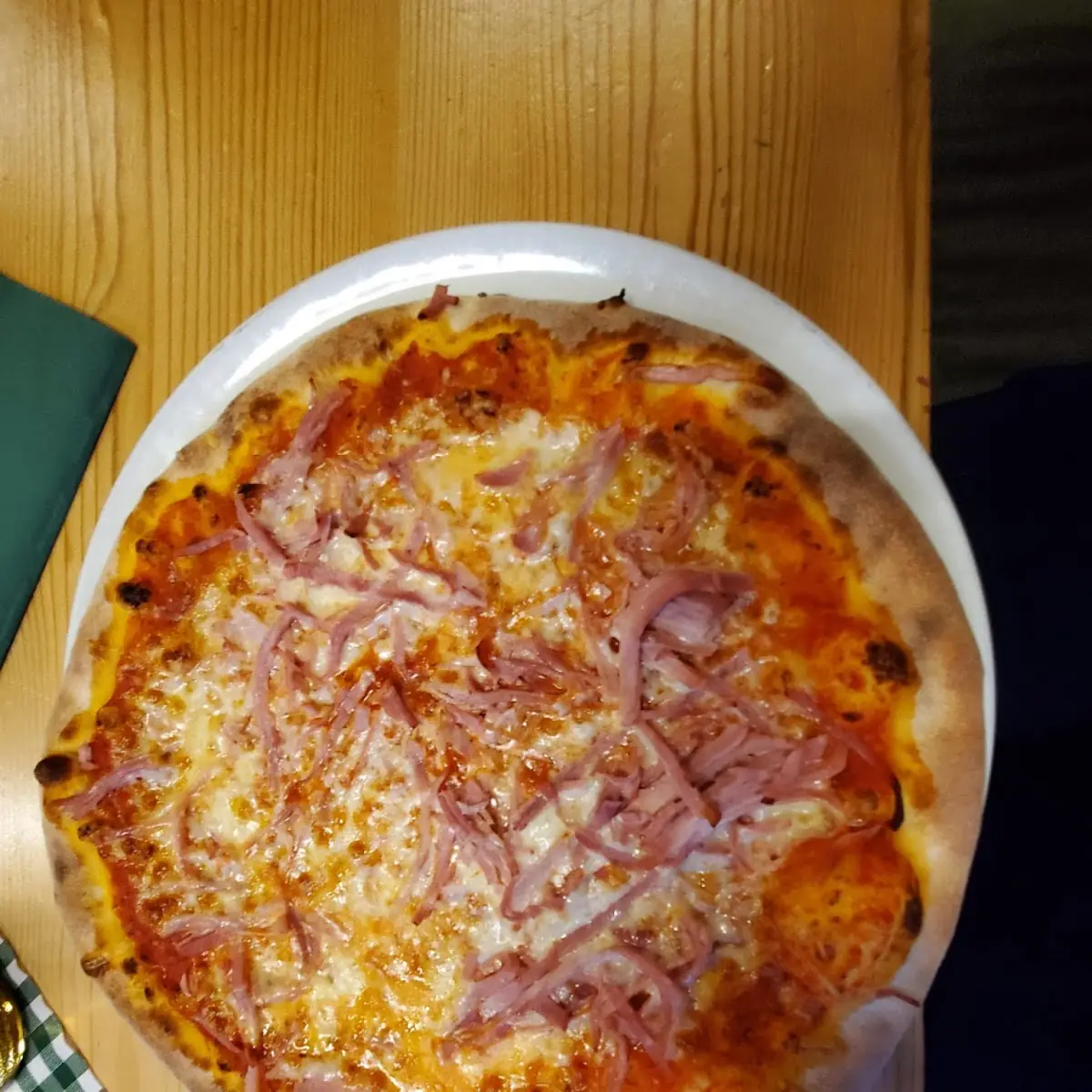 Pizza Schinken