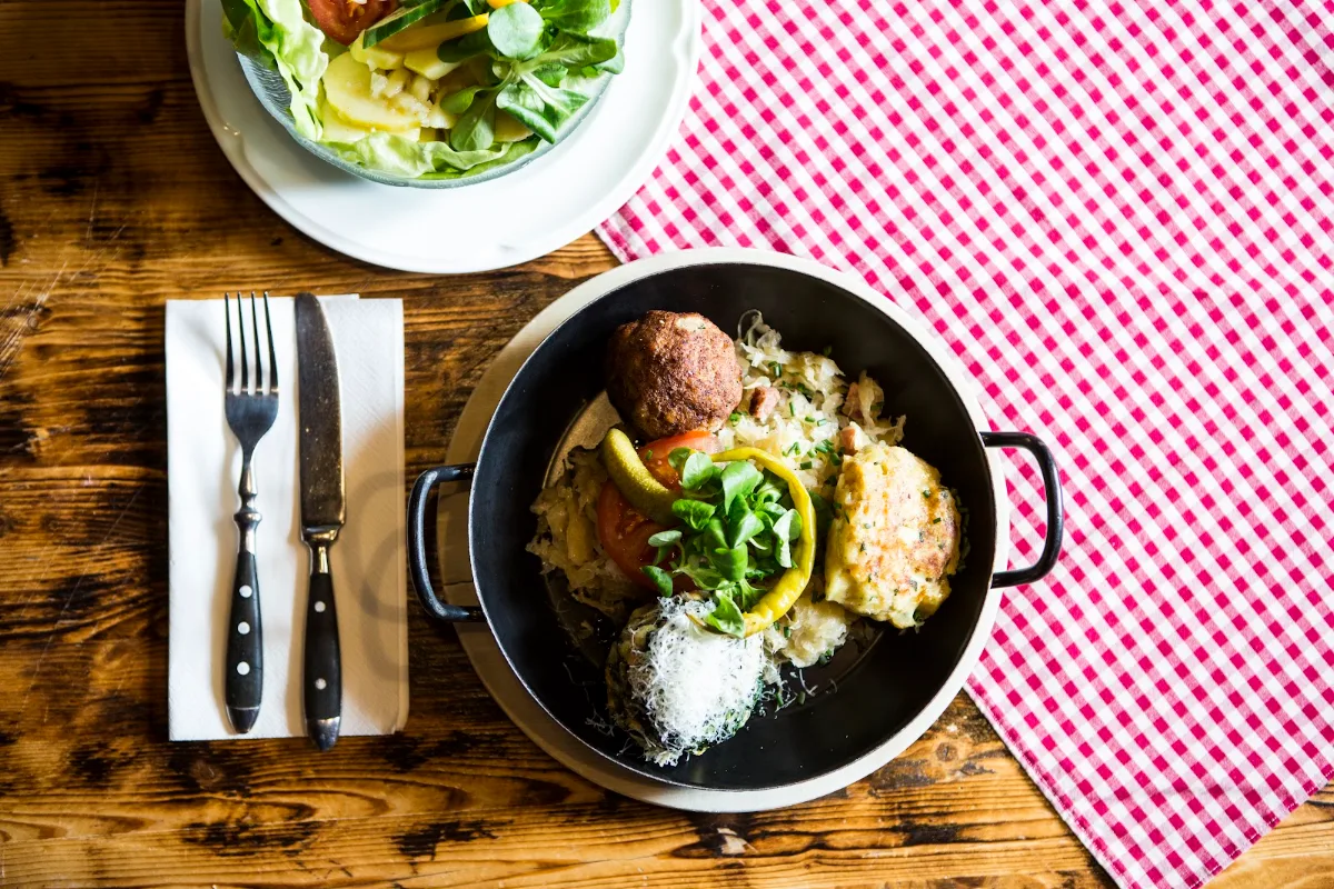 Kaspressknödel Salat