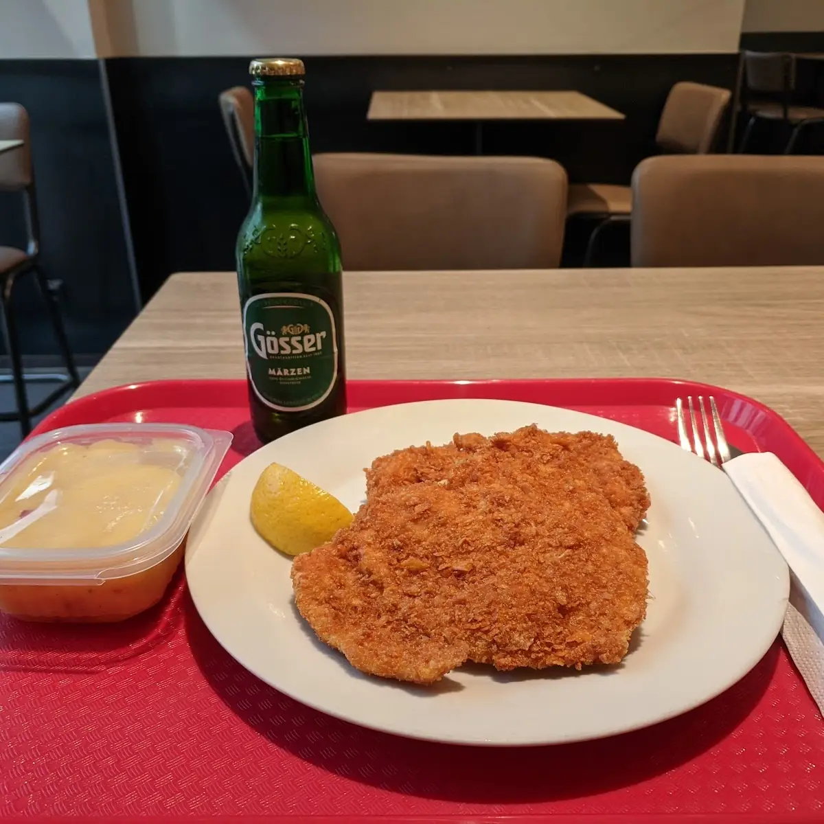 Crispy Schnitzel Mit Erdäpfelsalat