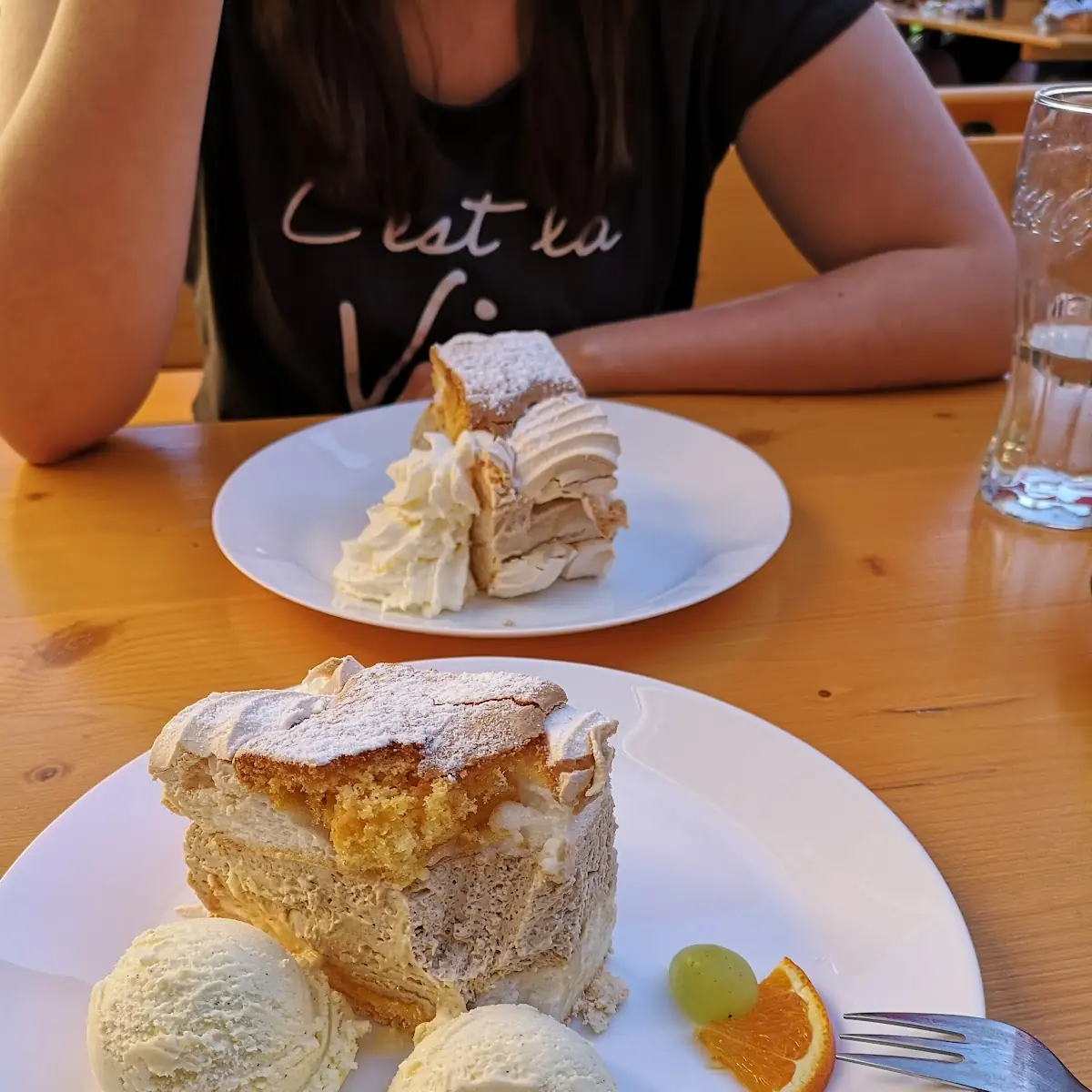 Kardinal Schnitte Mit Extra Eis