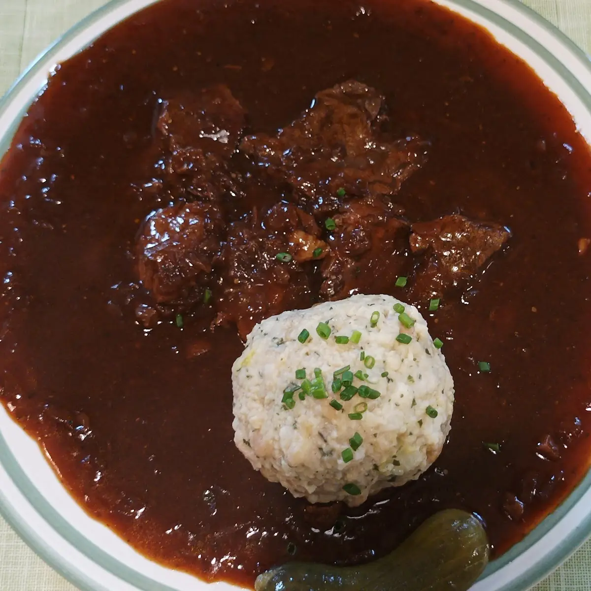 Weiss'n Gulasch