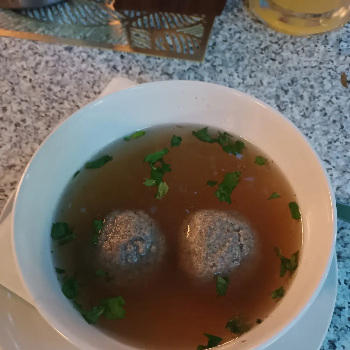 Leberknödelsuppe