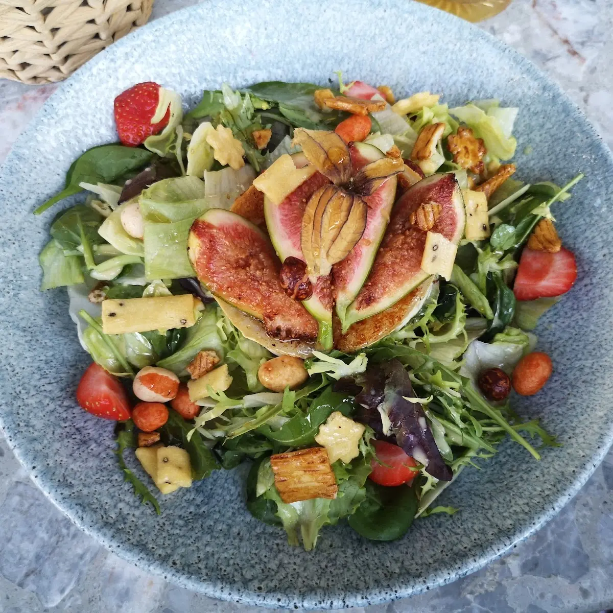 Gebratener Ziegenkäse Auf Salat