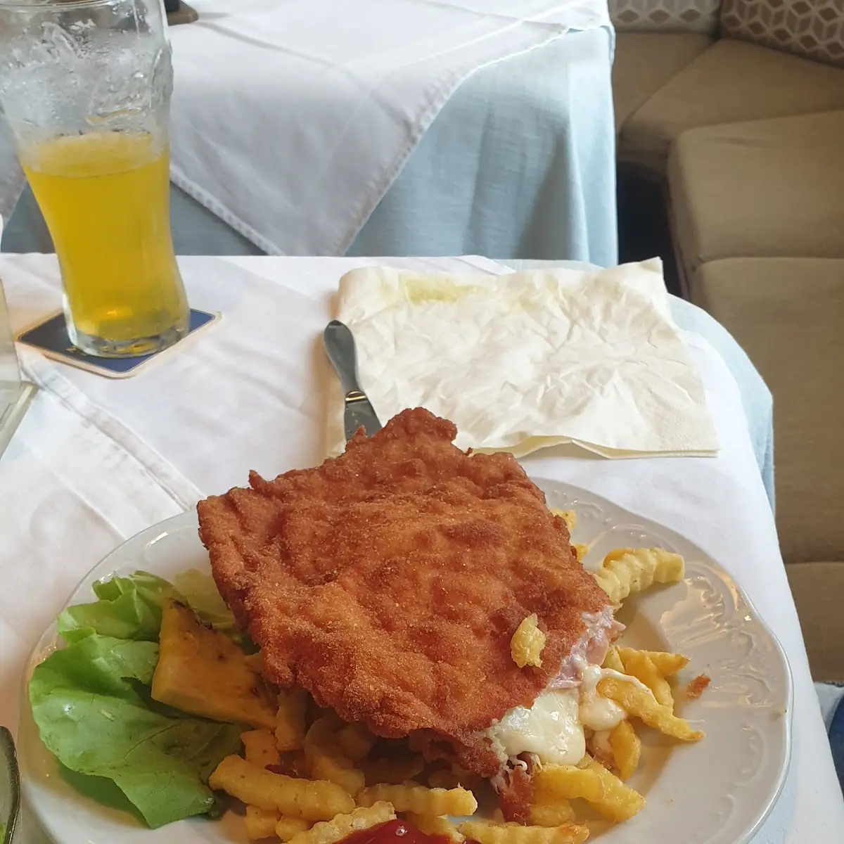 Gordon Bleu Vom Schwein Mit Pommes