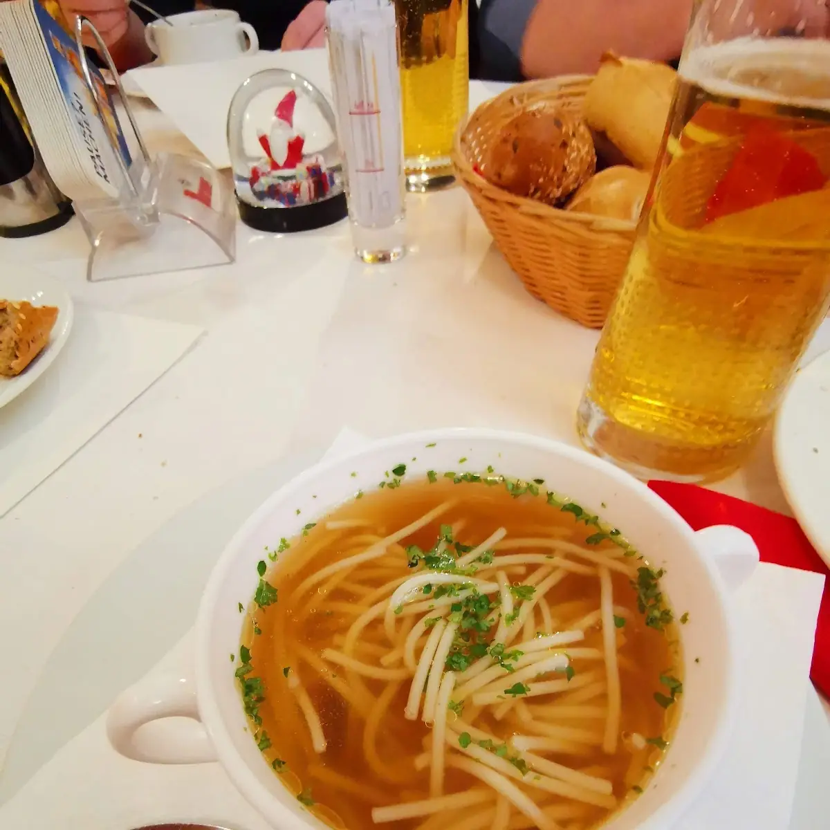 Nudelsuppe Es