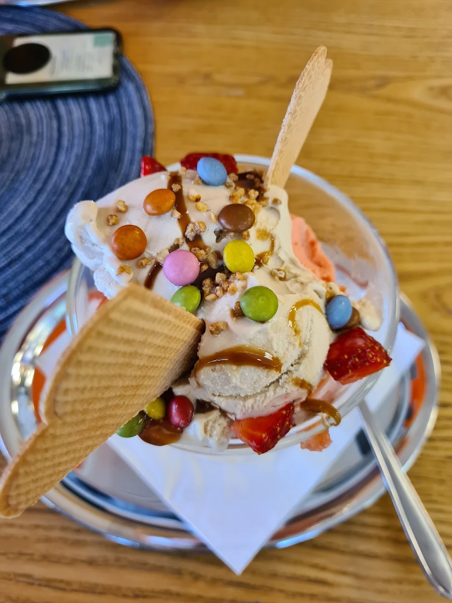 Selbstkreirter Eisbecher