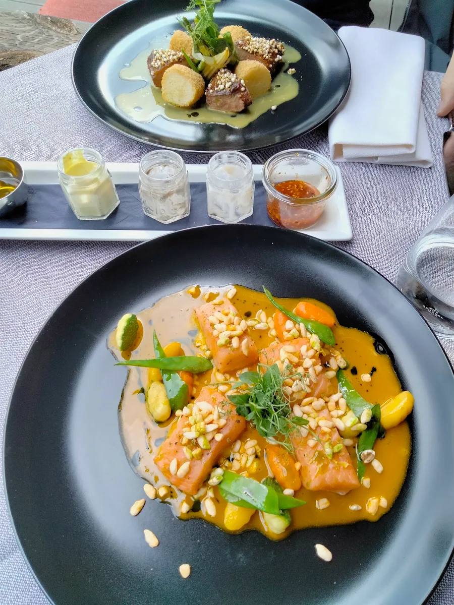 Salmon and Pink Duck, Kracherlemoos Seefeld