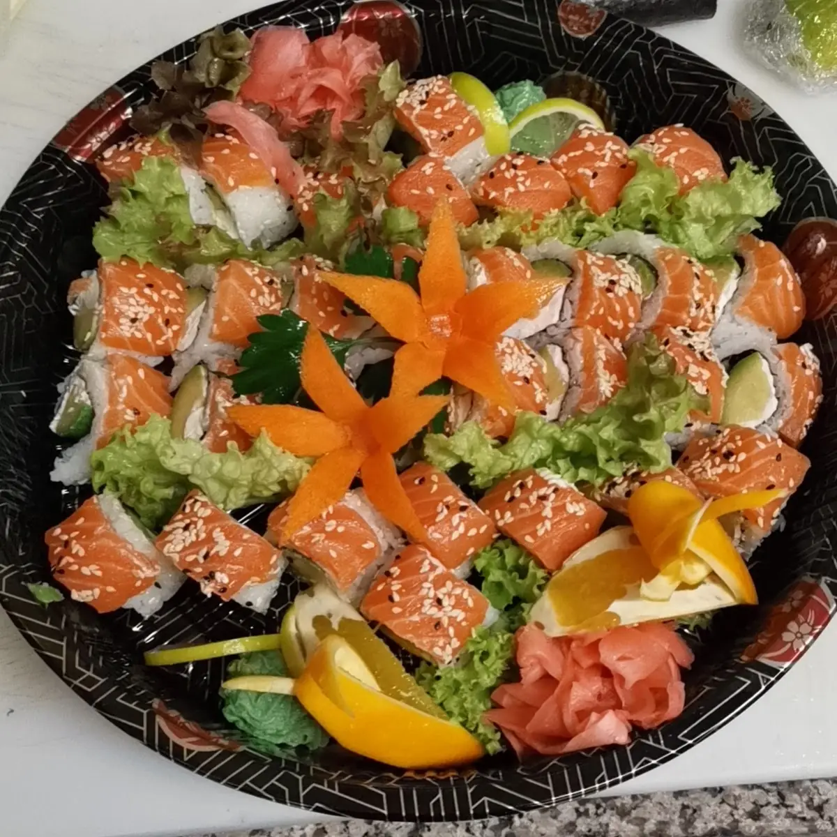 Sake Philadelphia Roll