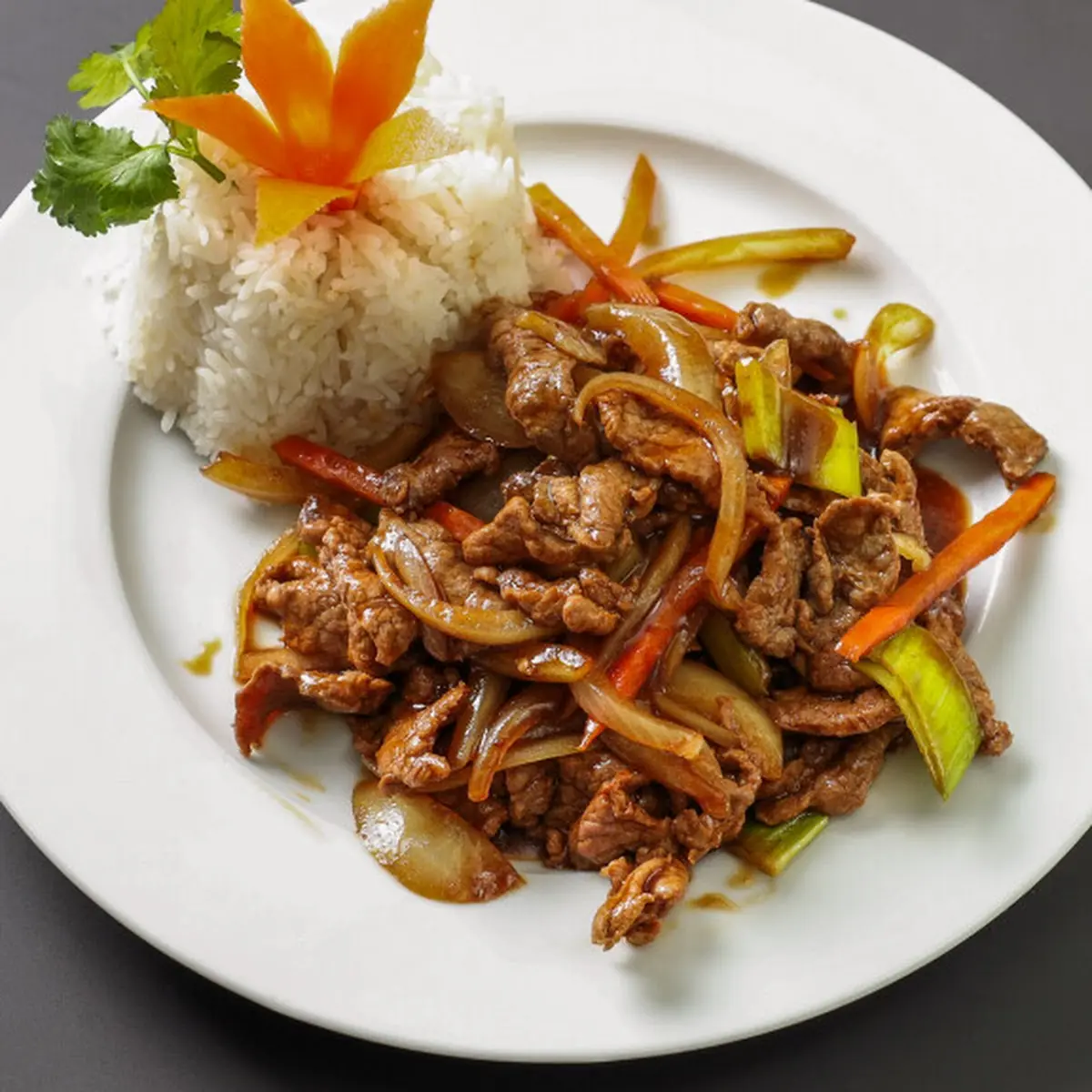 Zwiebel Rind Mit Jasminreis