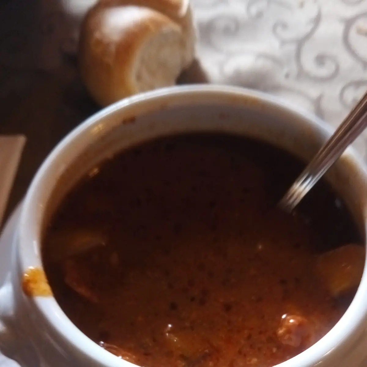 Gulasch Zuppe