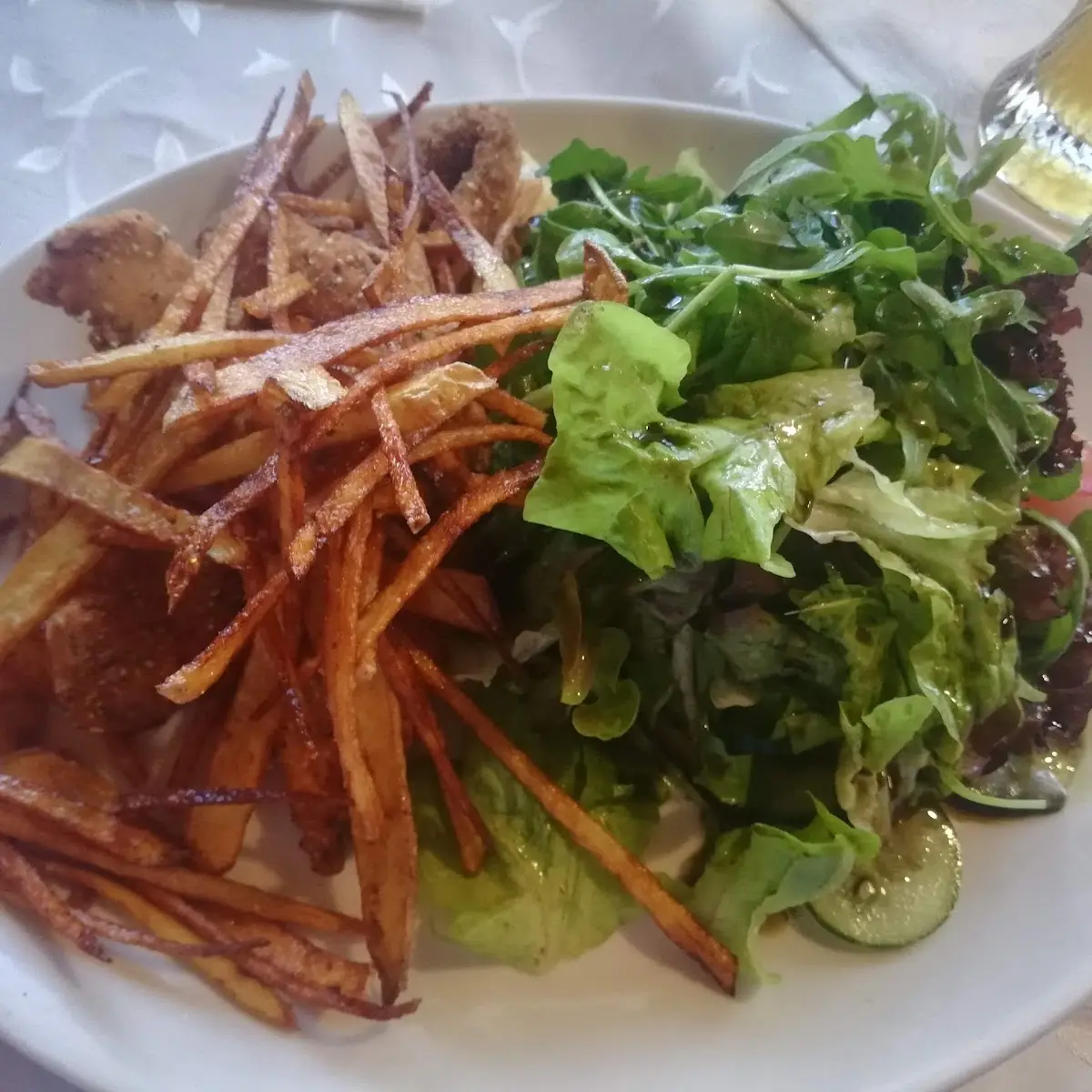 Steirischer Backhendlsalat