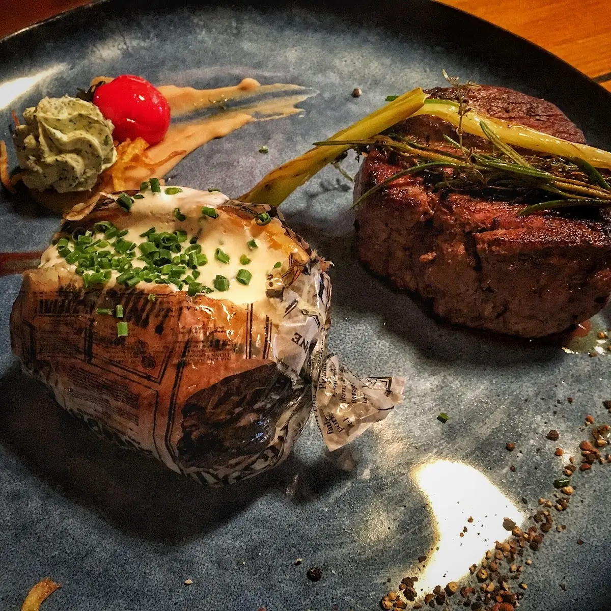 Filetsteak Mit Folienkartoffel, Papa's Steakhaus