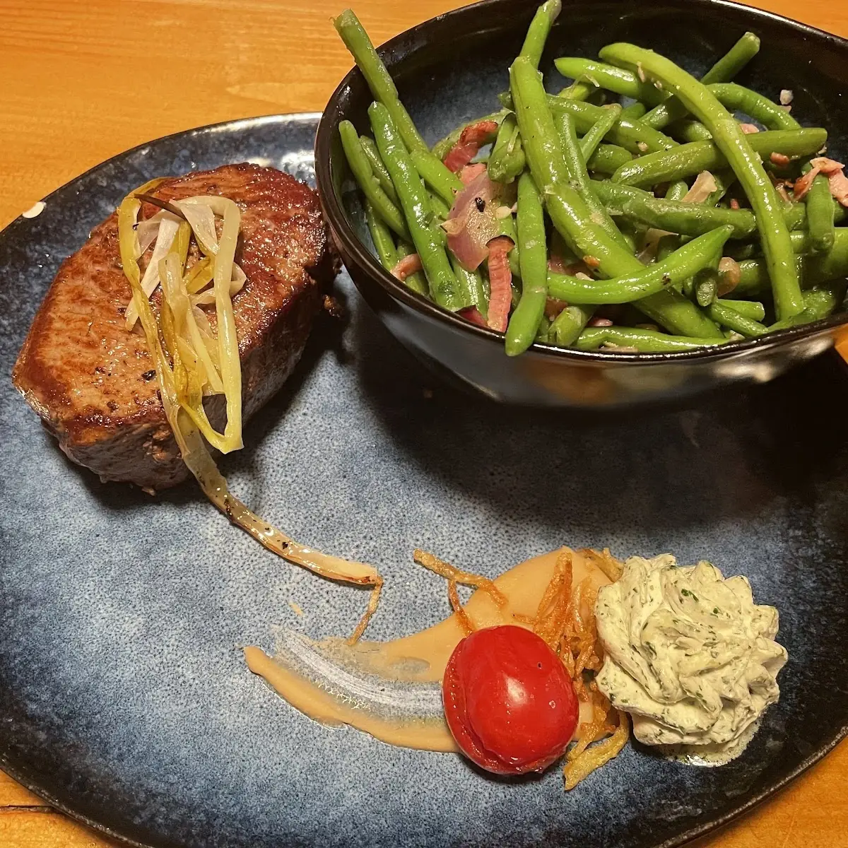 Filetsteak Mit Speckbohnen, Papa's Steakhaus