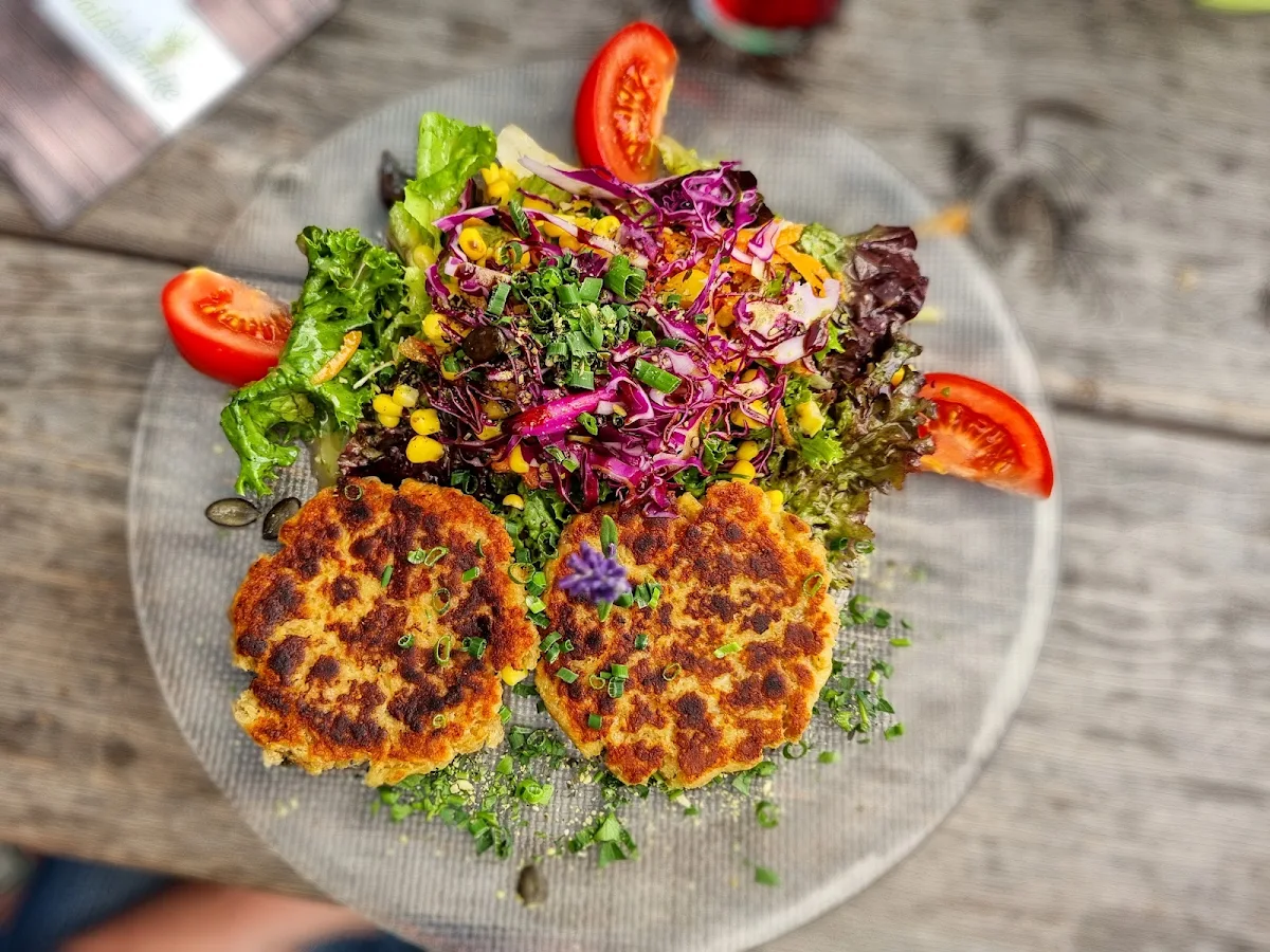 Kaspressknödel Mit Salat, Waldschenke Ramsau