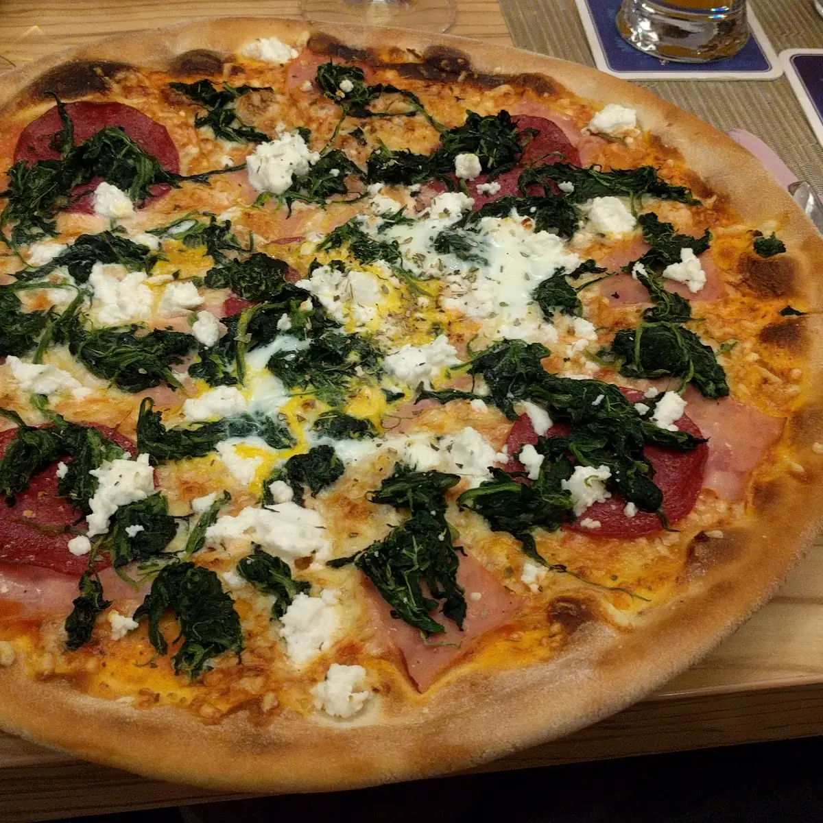 Spinat Pizza Mit Schafkäse