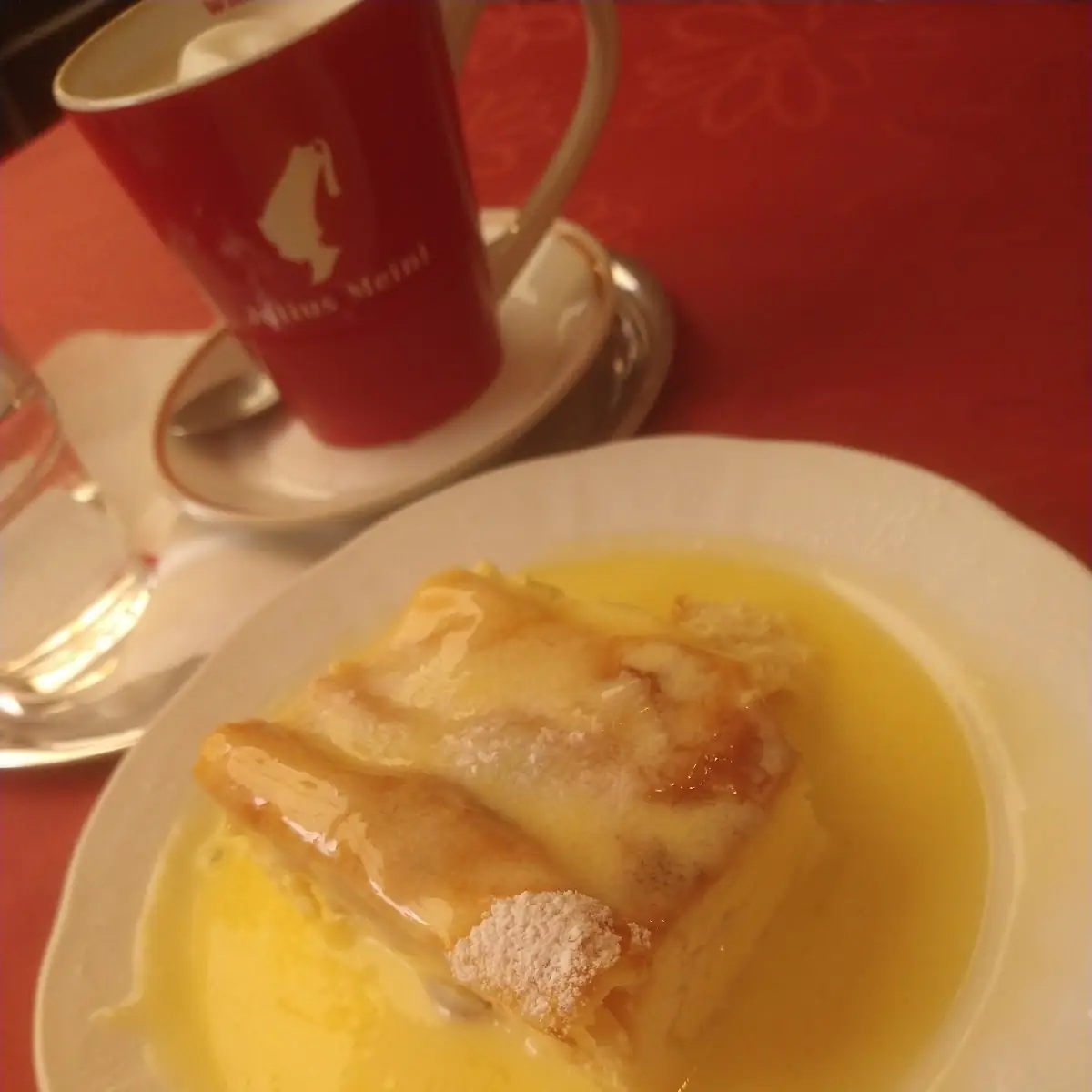 Topfenstrudel