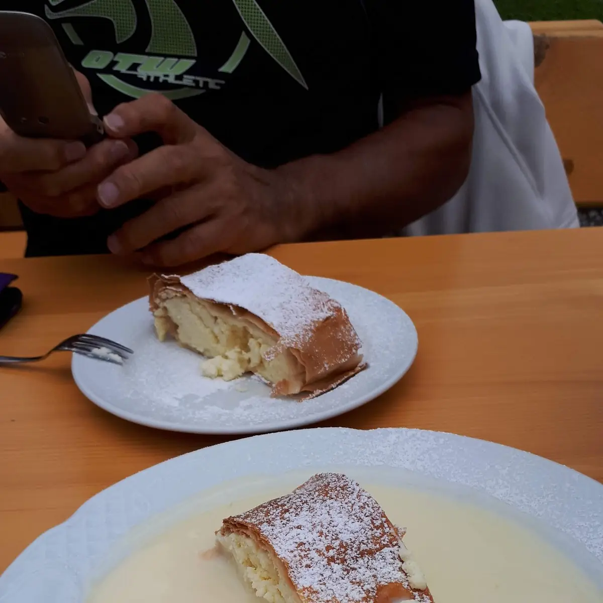 Apfelstrudel Mit Vanillesoße