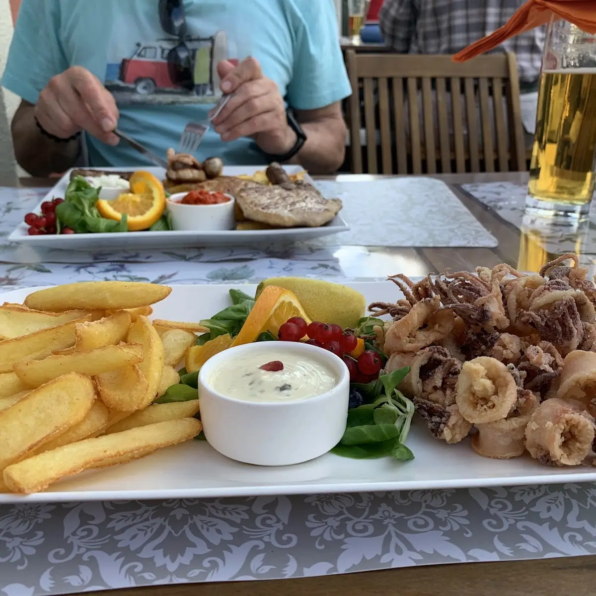 Calamaris Frittiert Mit Pommes