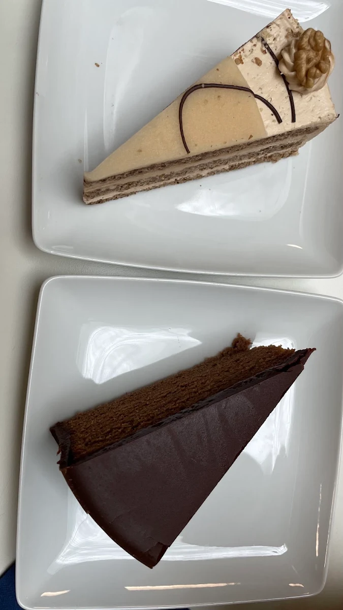 Tarta Sacher Y Tarta de Nueces