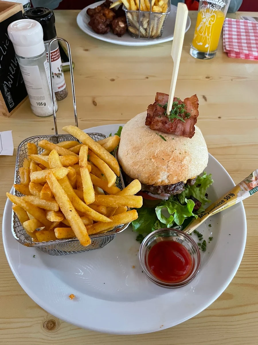 Almburger