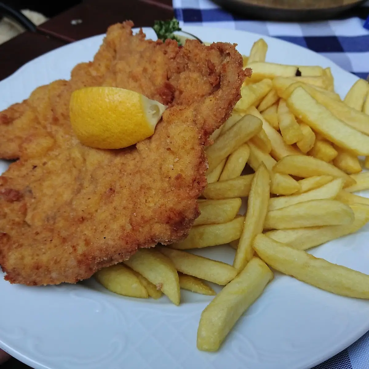 Schnitzel Pute Mit Pommes