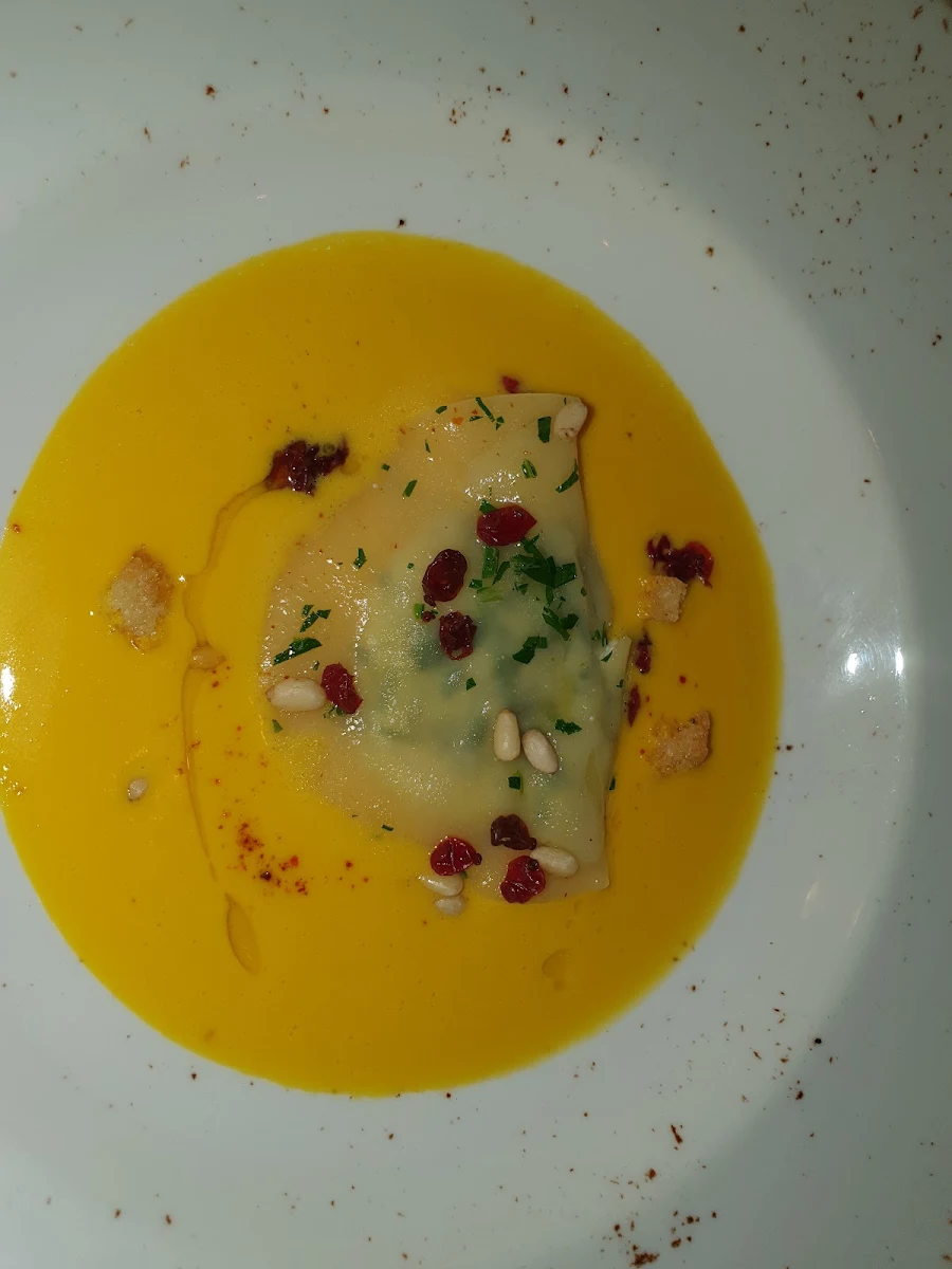 Ravioli In Hokaidosuppe
