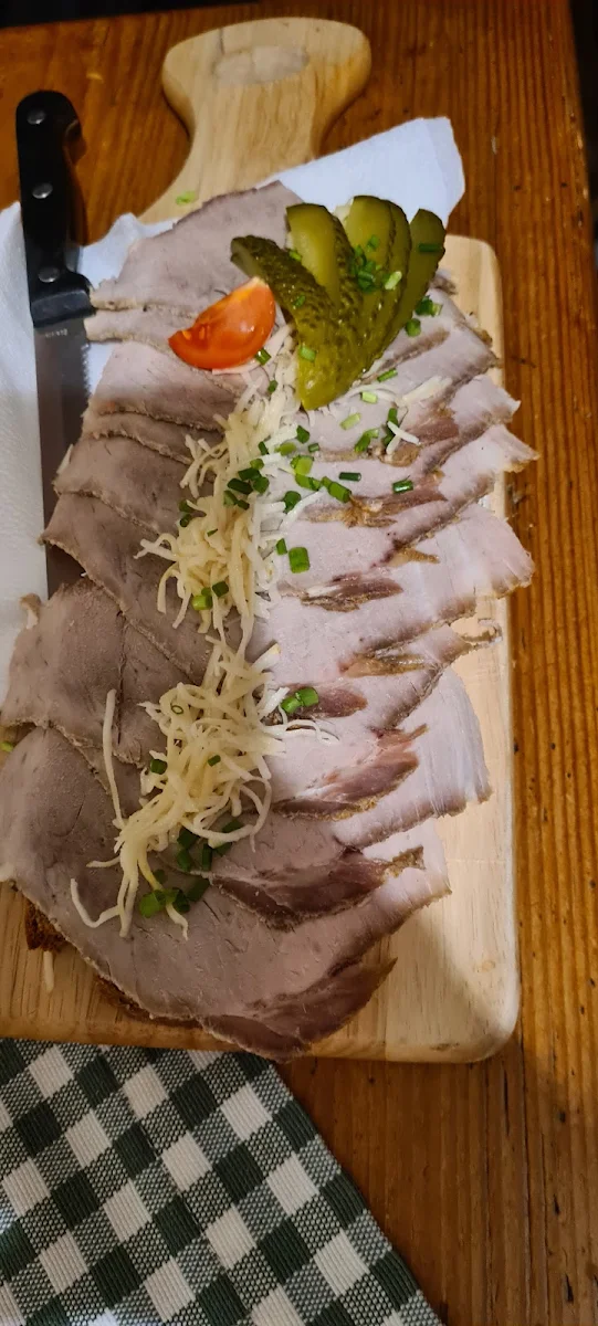 Schweinsbratenbrot