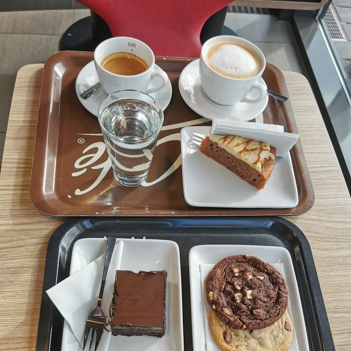 Latte & Cokies
