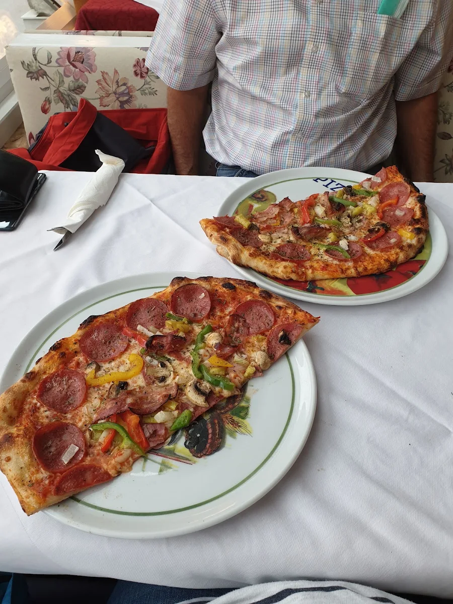 Haus Pizza