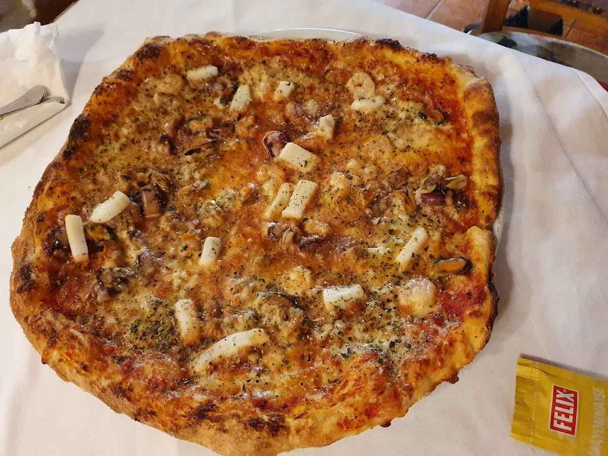 Meeresfrücht Pizza