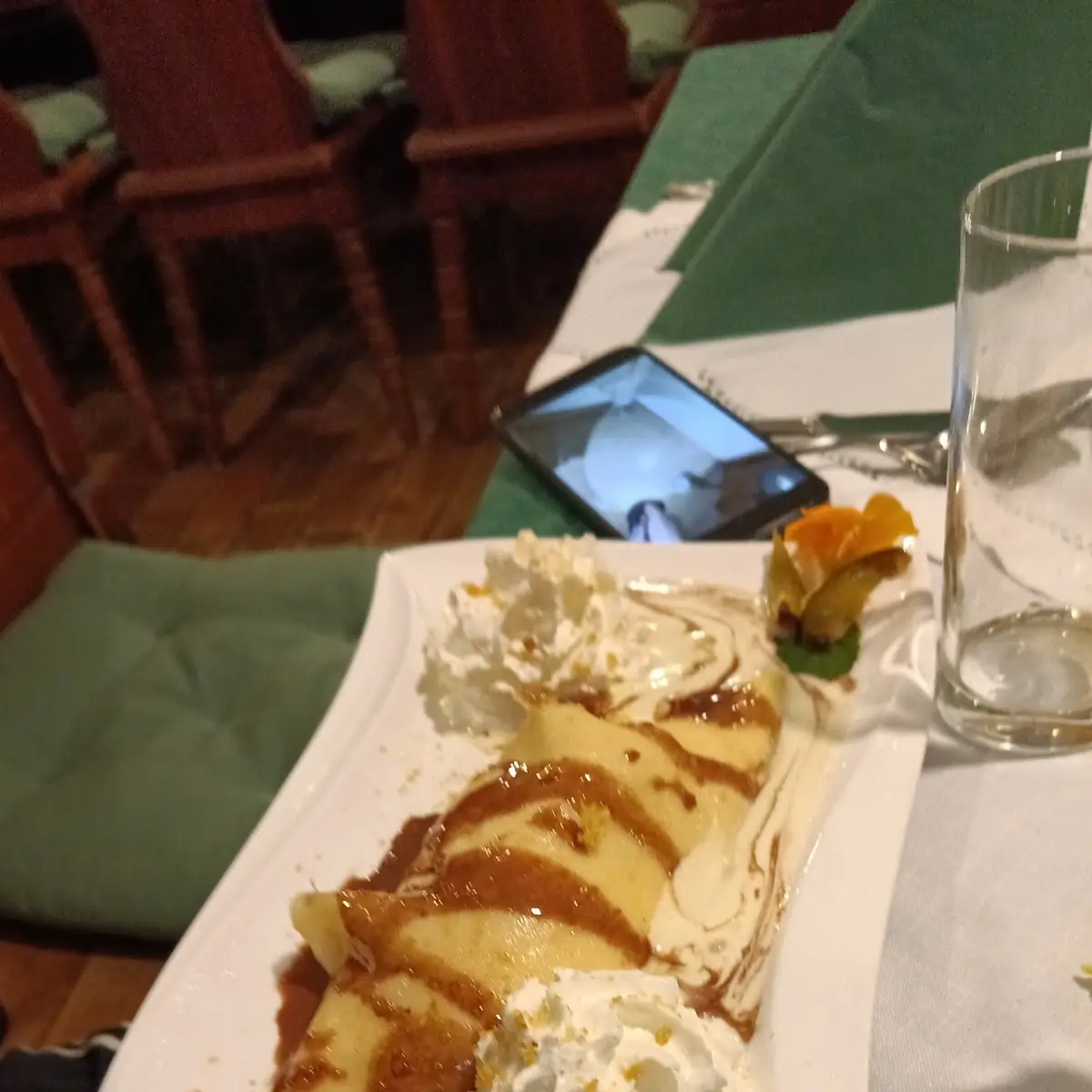 Crepes Con Gelato