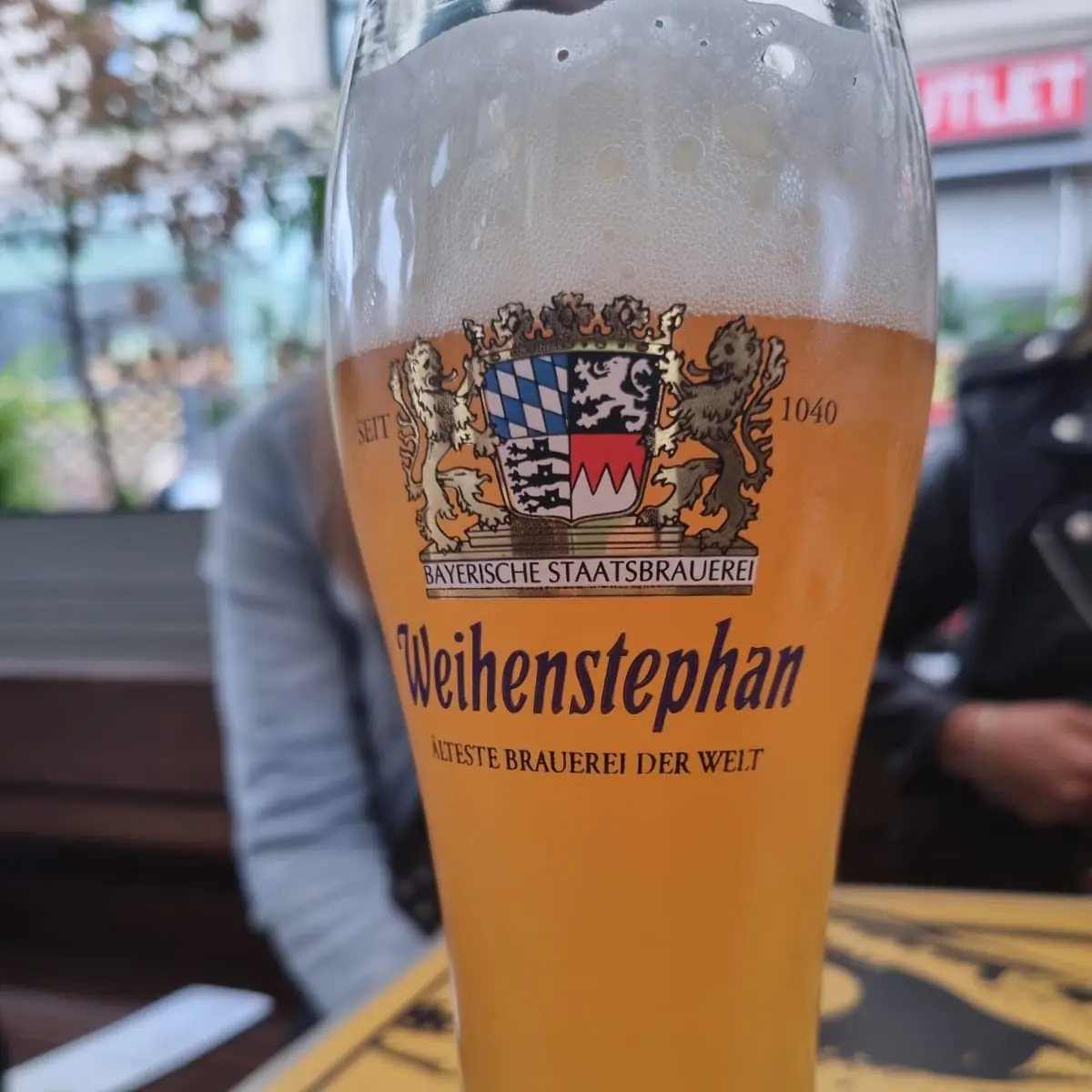 Cerveza, Crossfield's Australian Pub