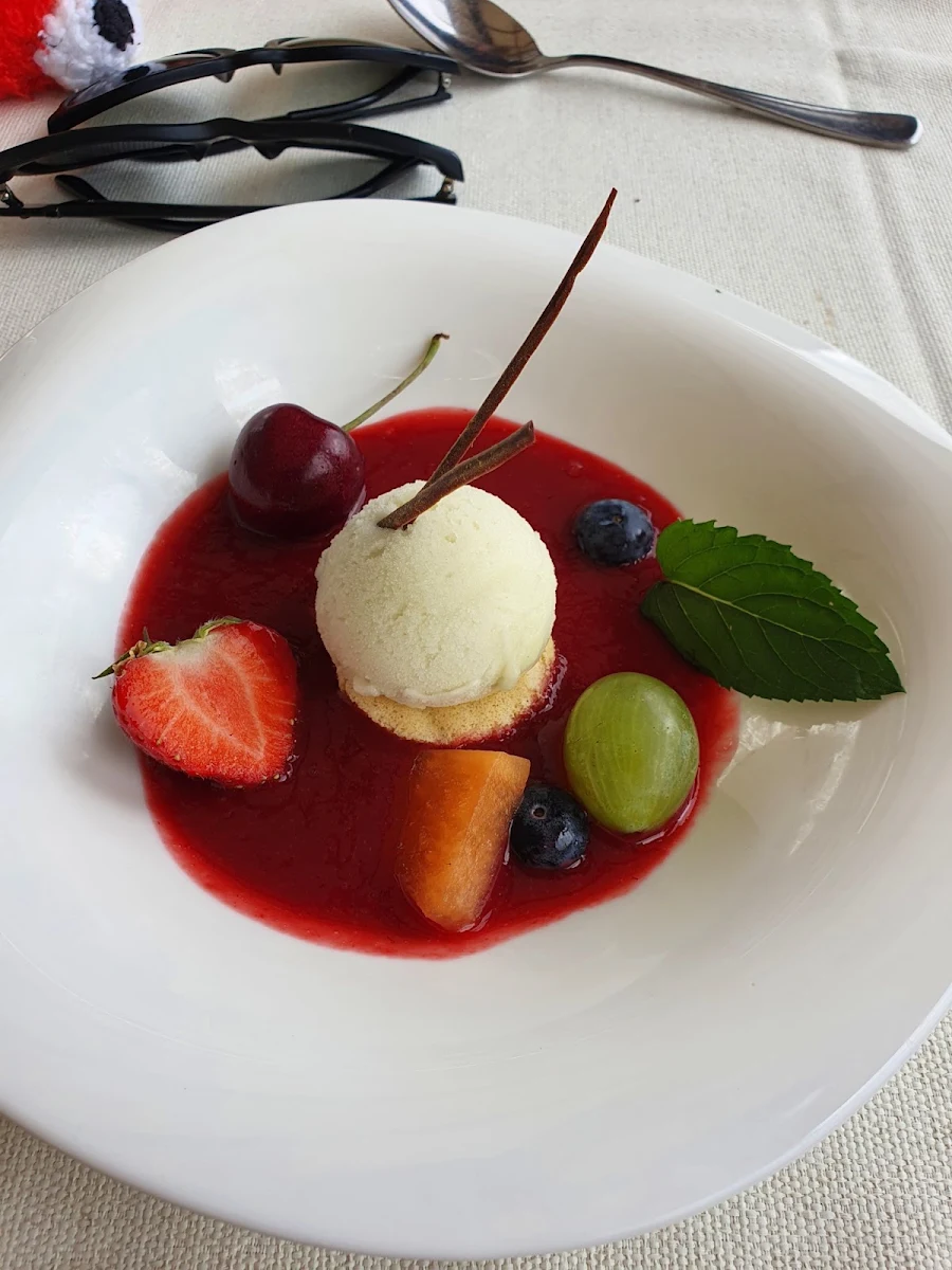 Holunder Limetten Minz Eis