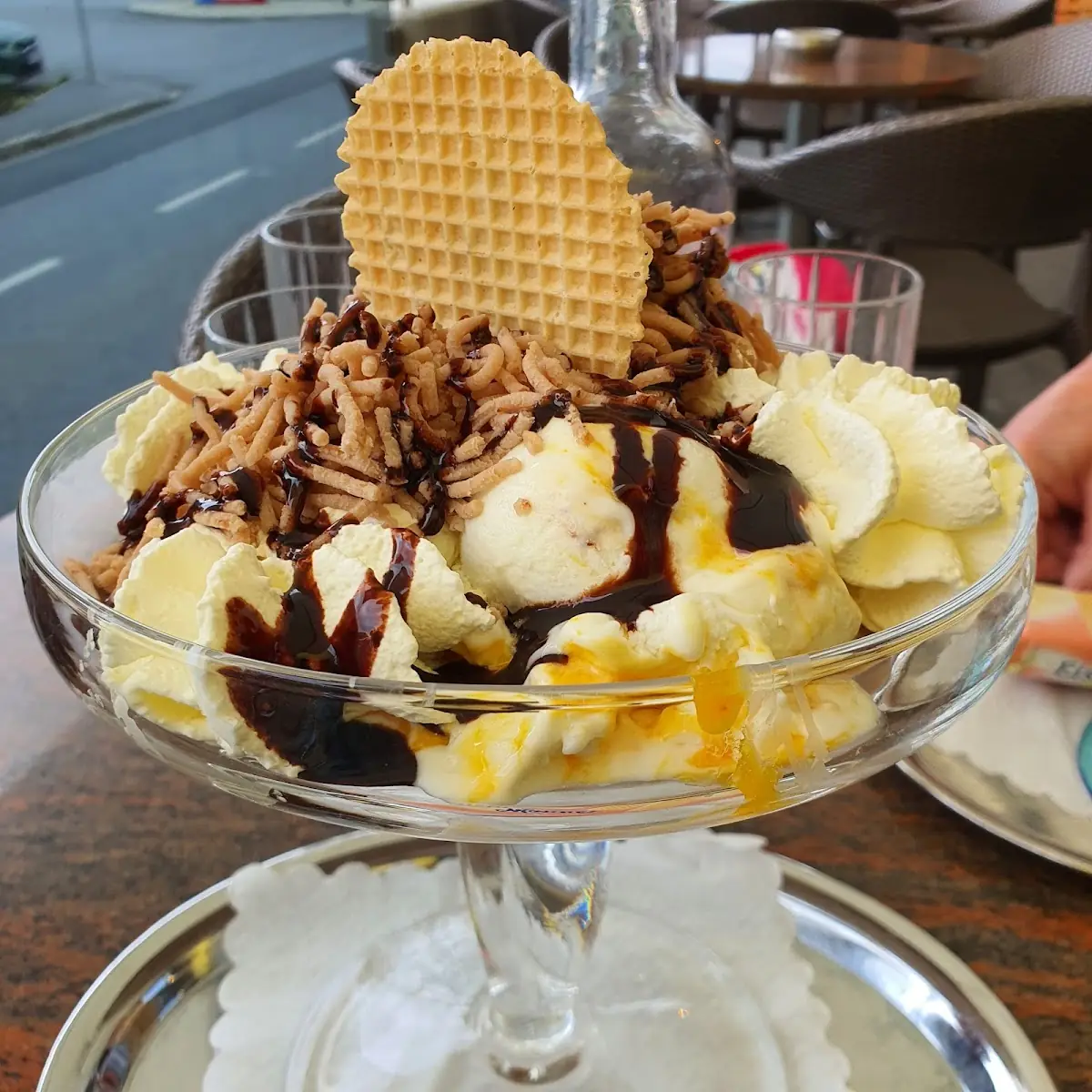 Walnussbecher