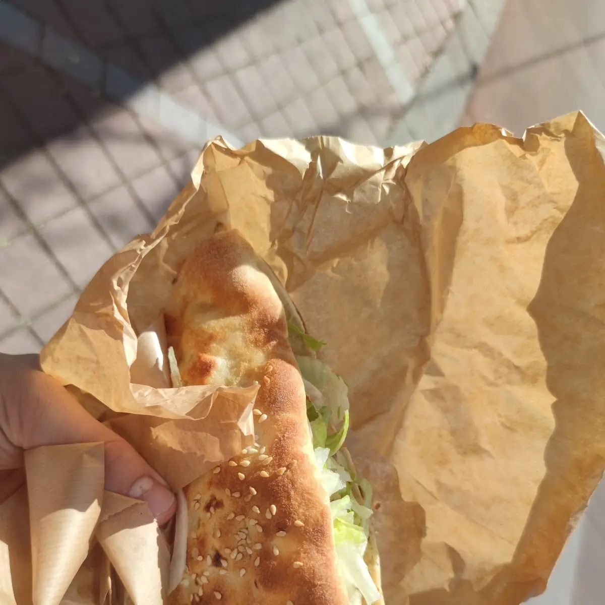 Fladenbrot Mit Salat Gefüllt