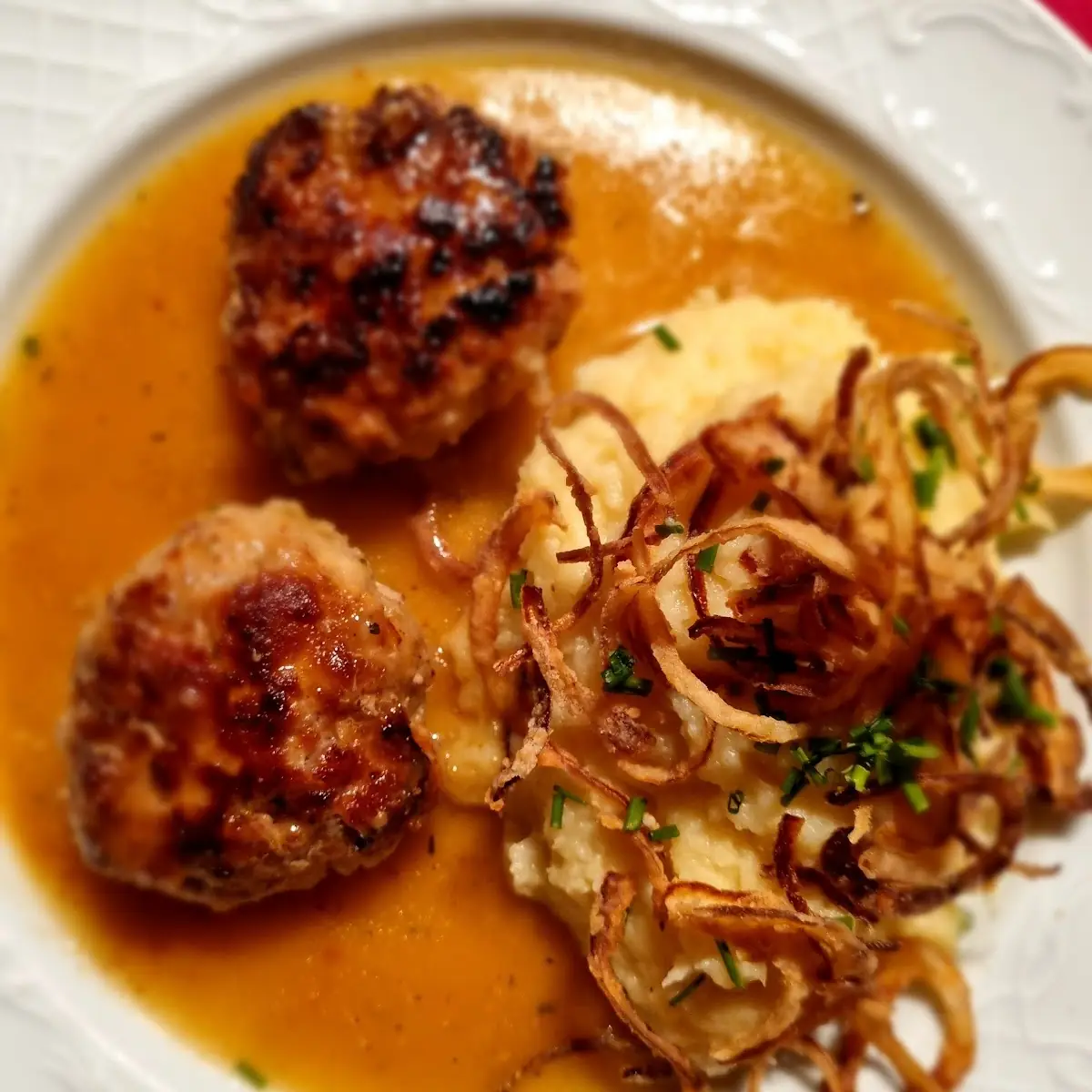 Kalbsbutterschnitzel Mit Kartoffelpüree