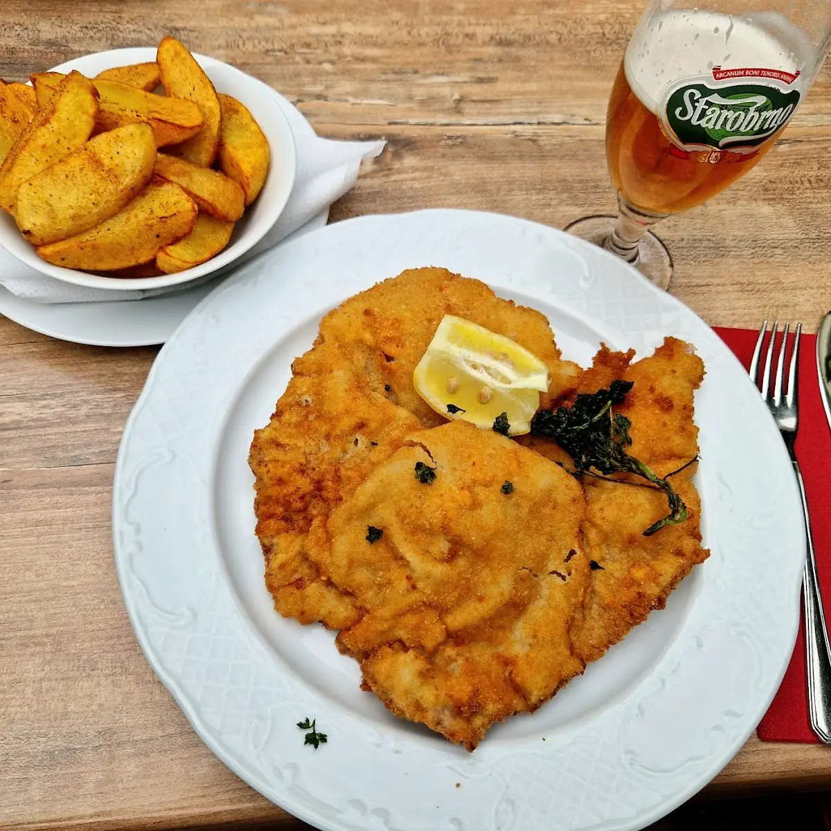Wiener Schnitzel E Cartoffel Salad Original