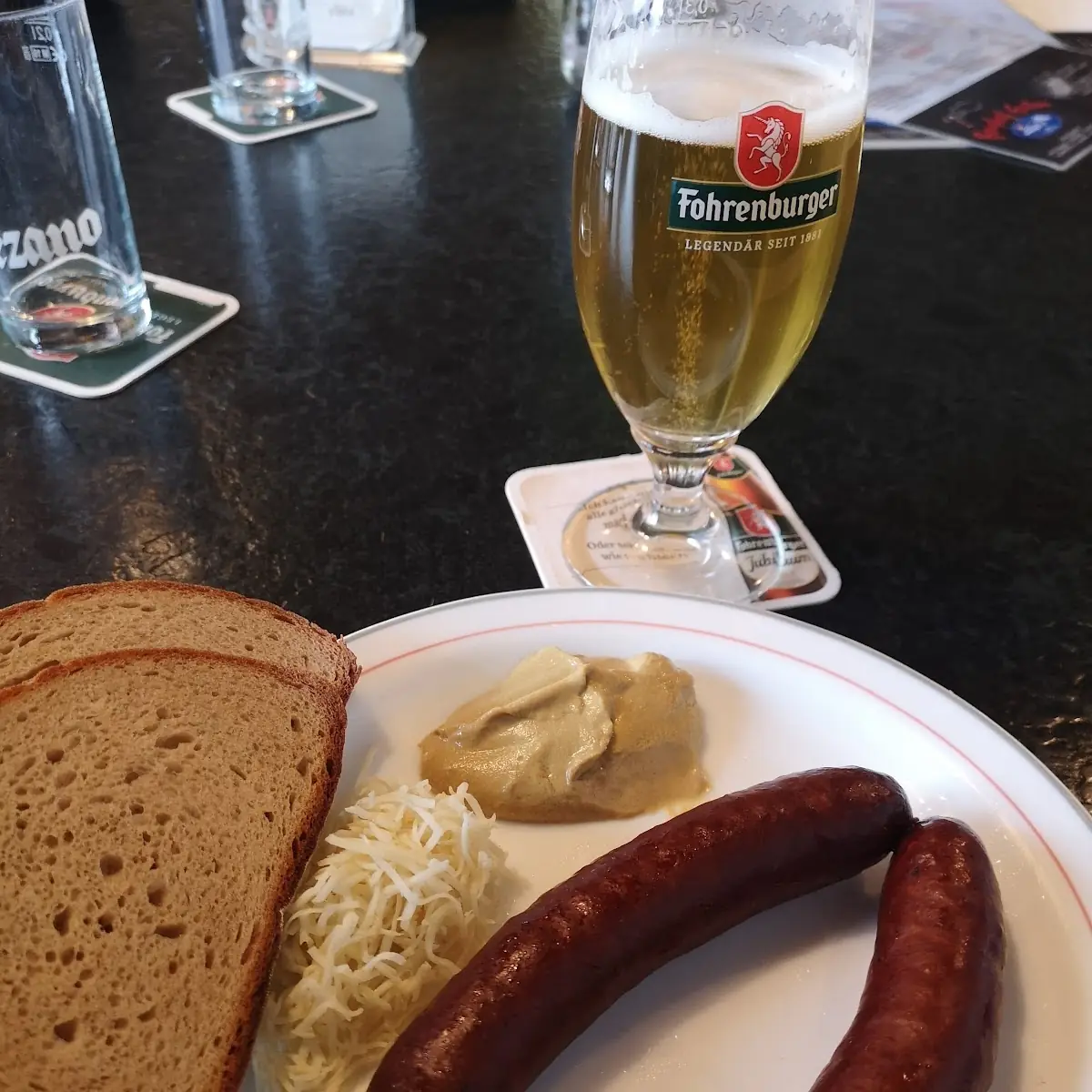 Hauswürstel Mit Kren