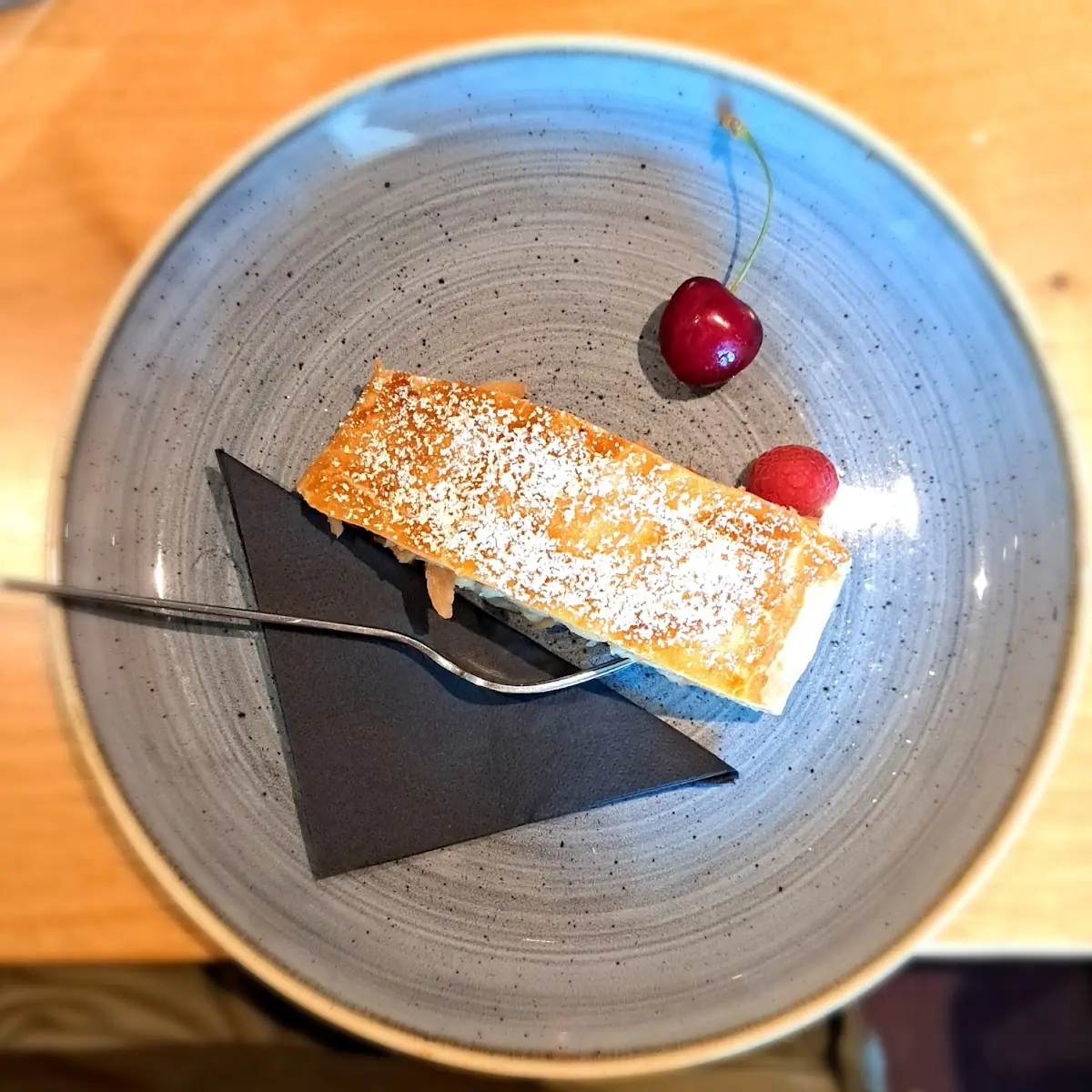 Stück Apfelstrudel